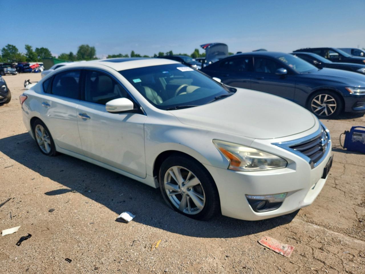 2013 Nissan Altima 2.5 White vin: 1N4AL3AP6DN453143