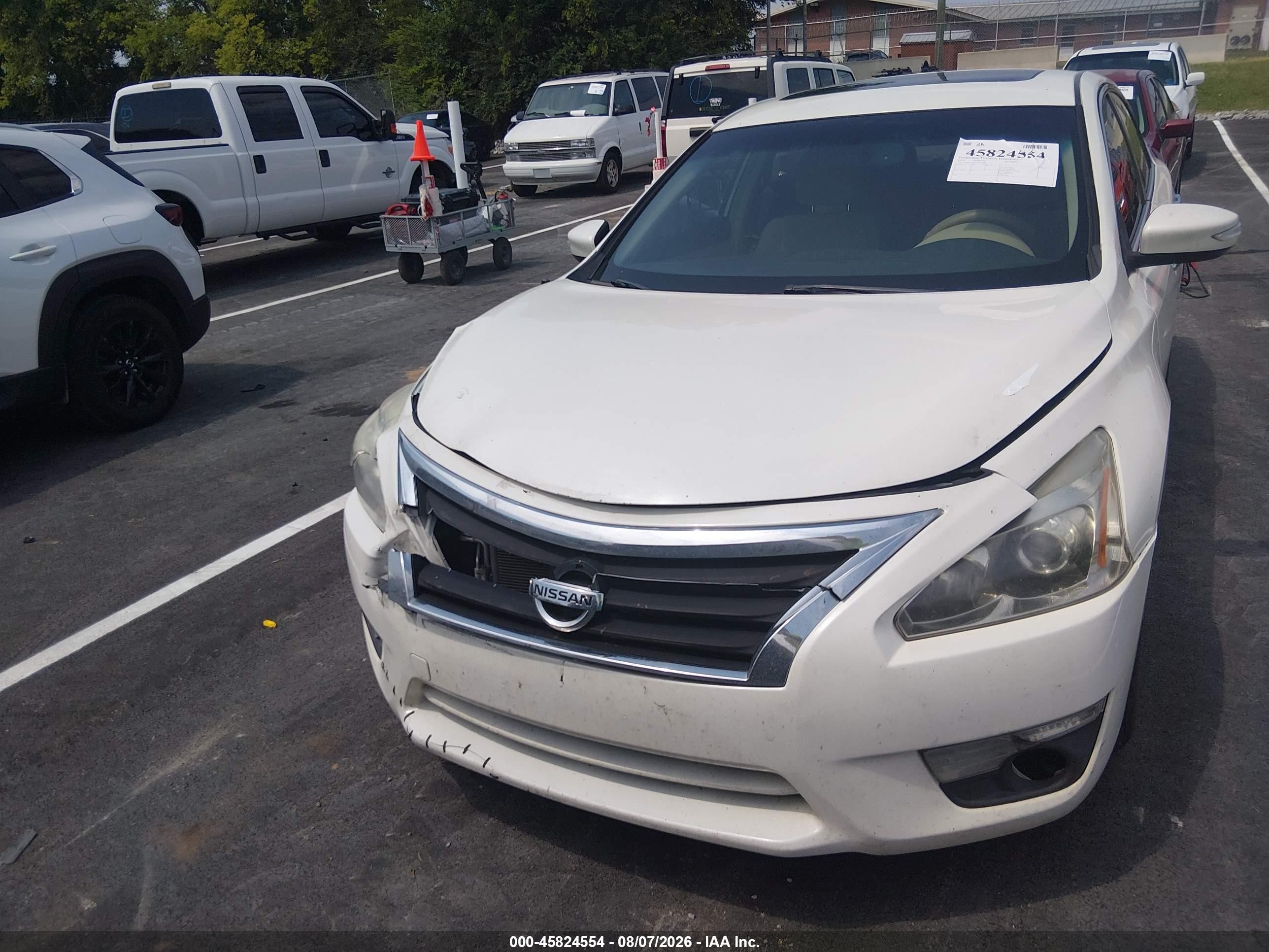 2013 Nissan Altima 2.5 Sv White vin: 1N4AL3AP6DN465180