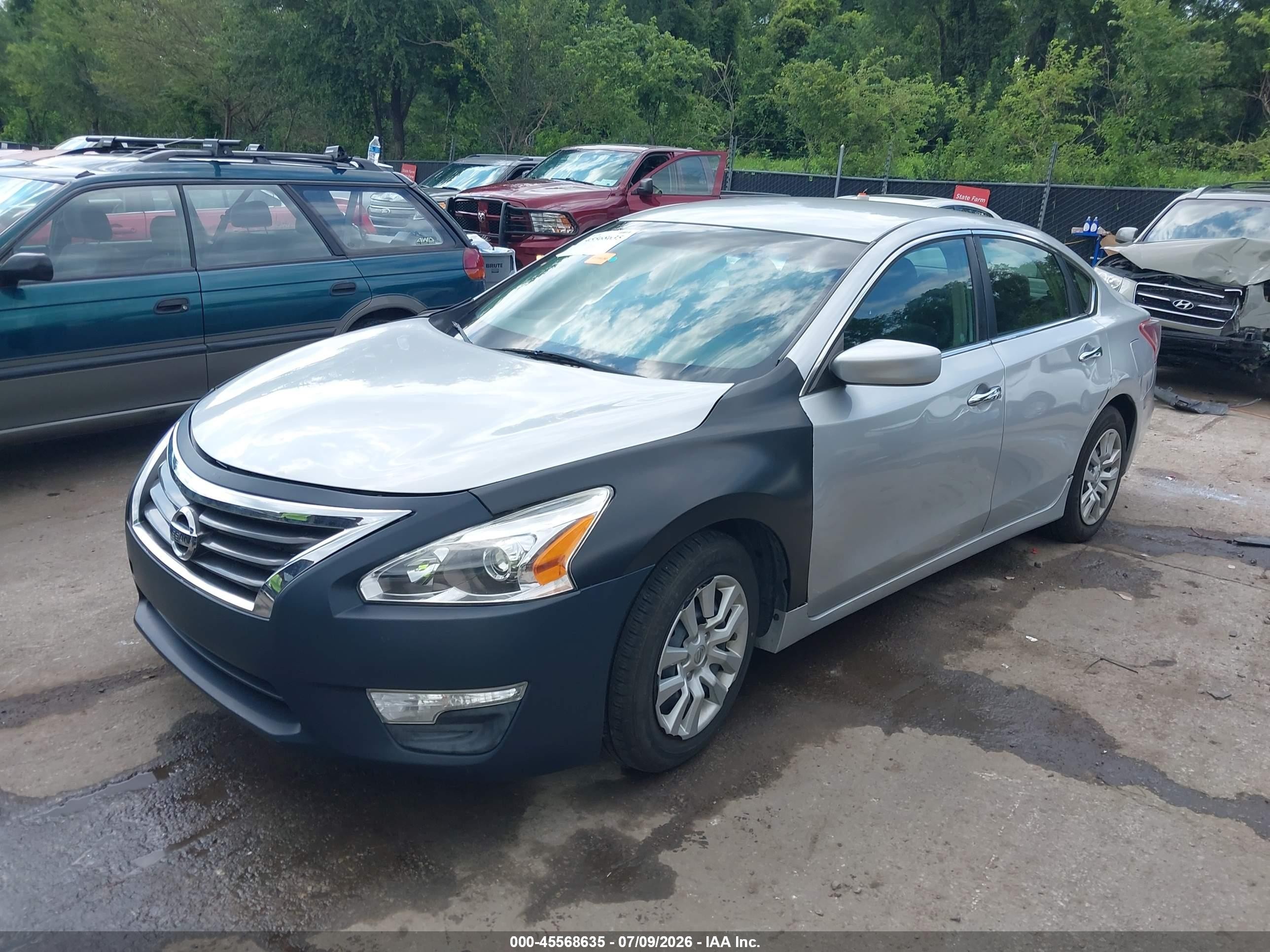2013 Nissan Altima 2.5 S Silver vin: 1N4AL3AP6DN494792