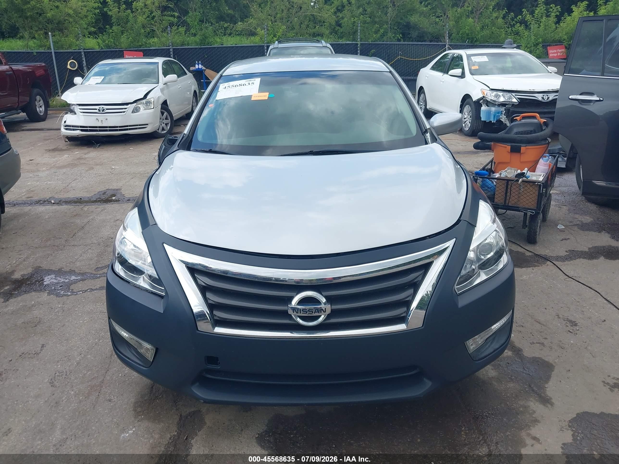 2013 Nissan Altima 2.5 S Silver vin: 1N4AL3AP6DN494792