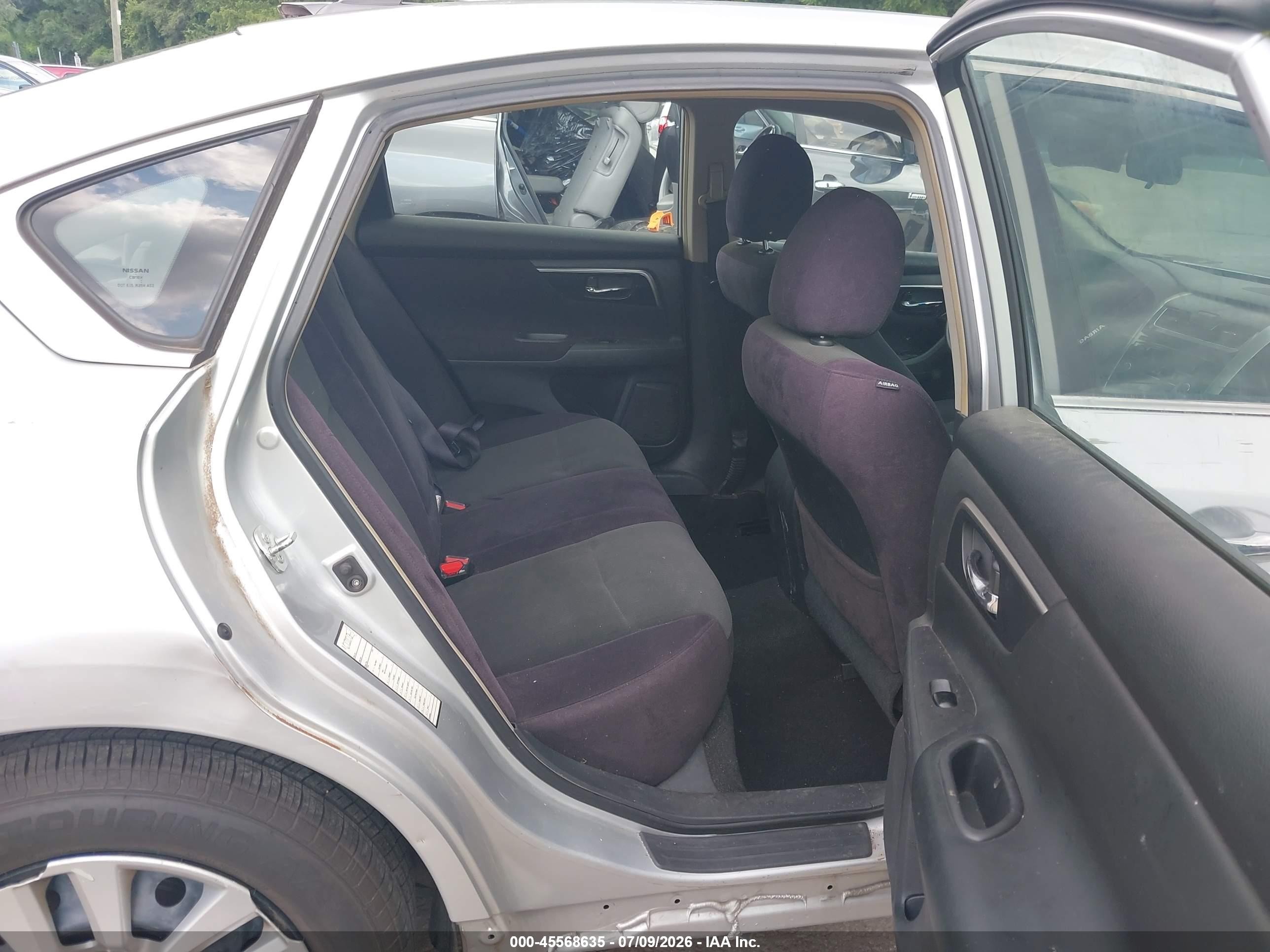 2013 Nissan Altima 2.5 S Silver vin: 1N4AL3AP6DN494792