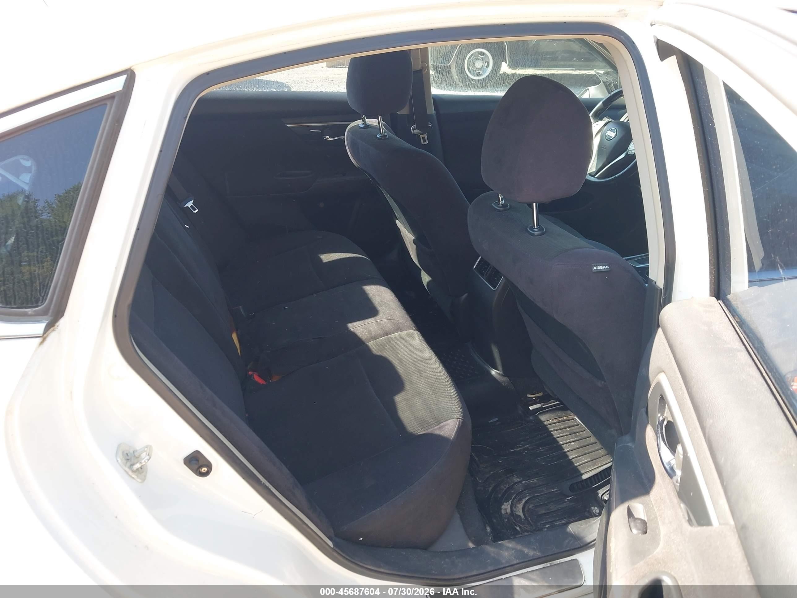 2013 Nissan Altima 2.5 Sv White vin: 1N4AL3AP6DN502485