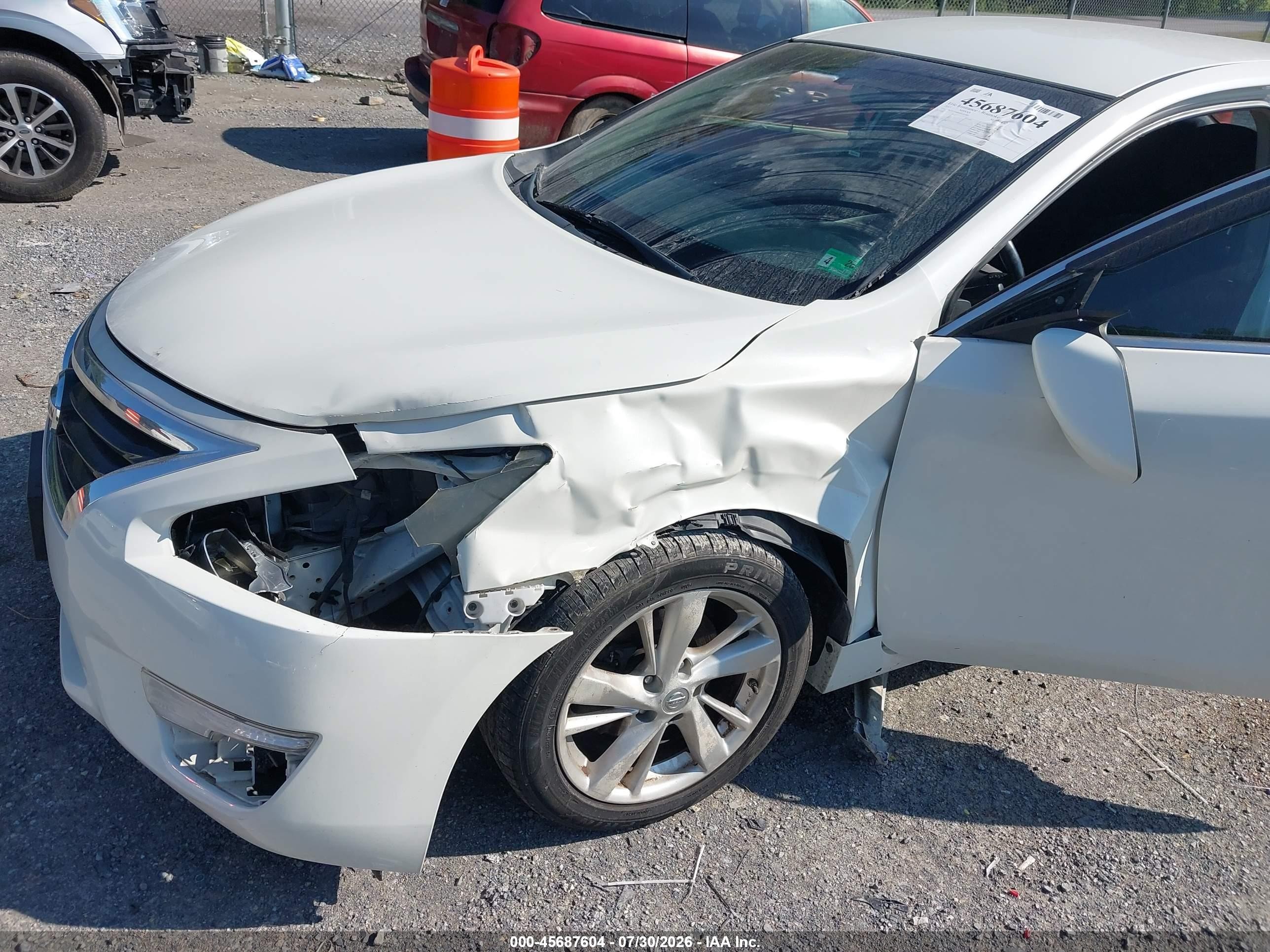 2013 Nissan Altima 2.5 Sv White vin: 1N4AL3AP6DN502485