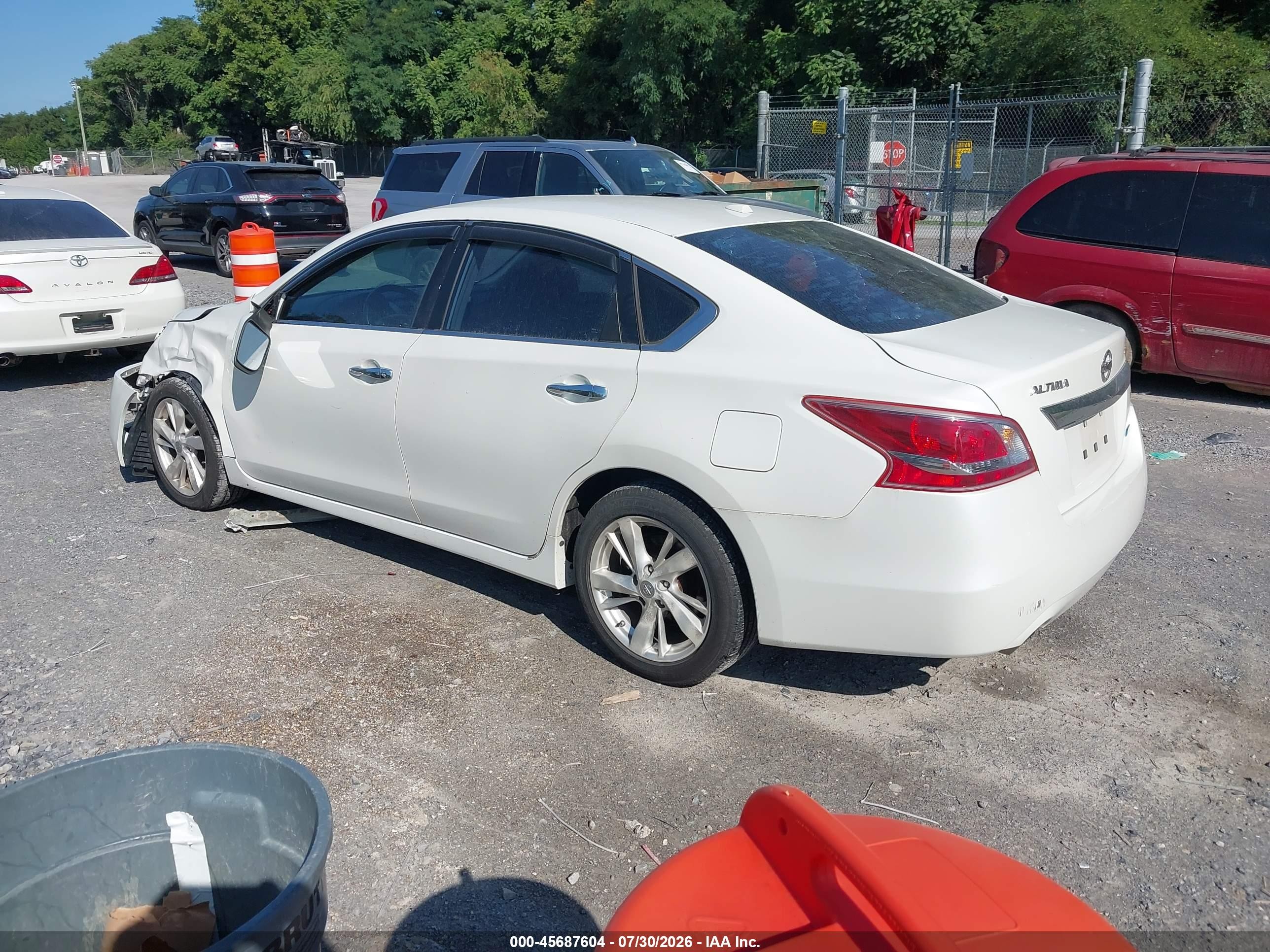2013 Nissan Altima 2.5 Sv White vin: 1N4AL3AP6DN502485