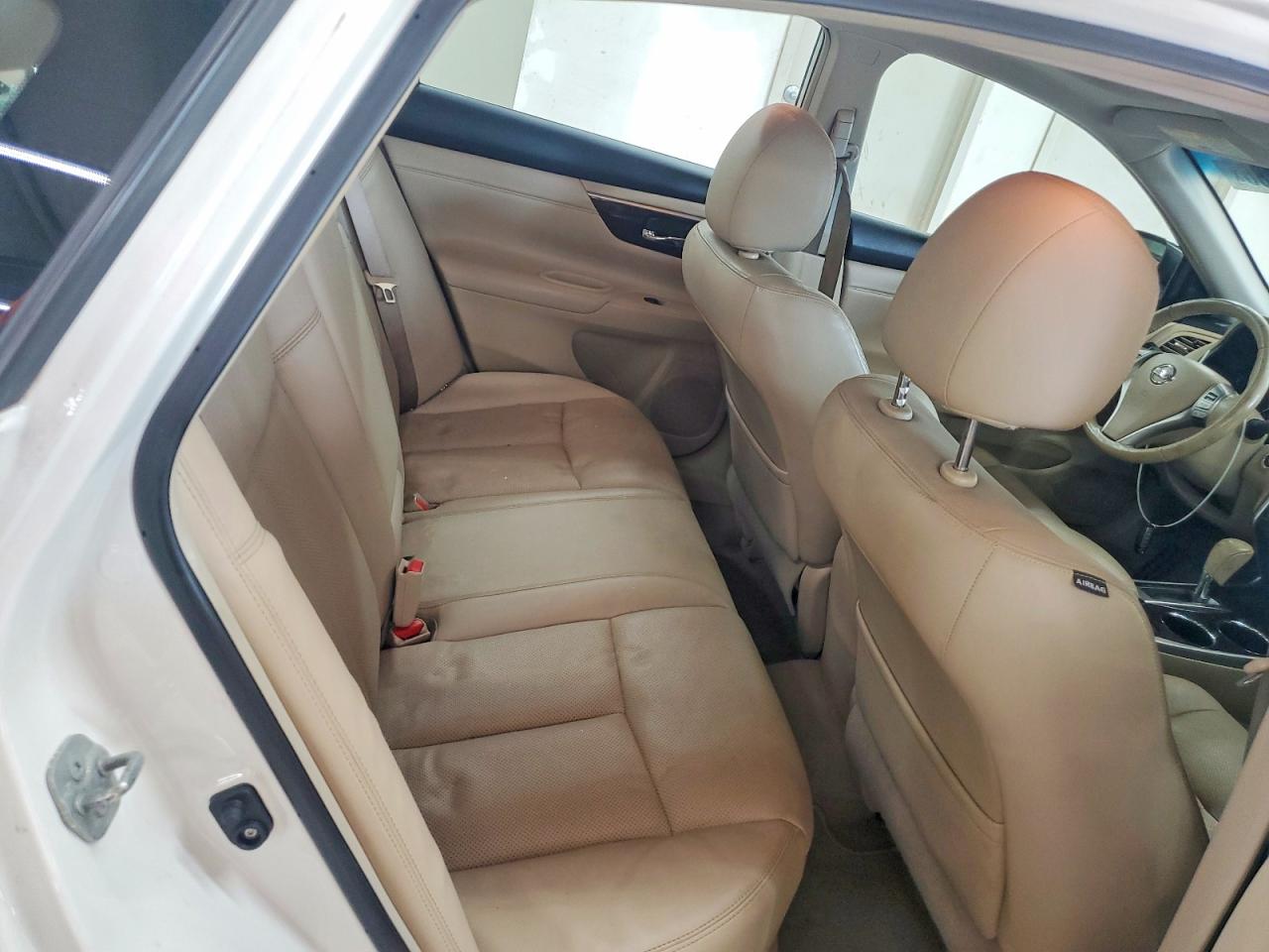 2013 Nissan Altima 2.5 White vin: 1N4AL3AP6DN504625
