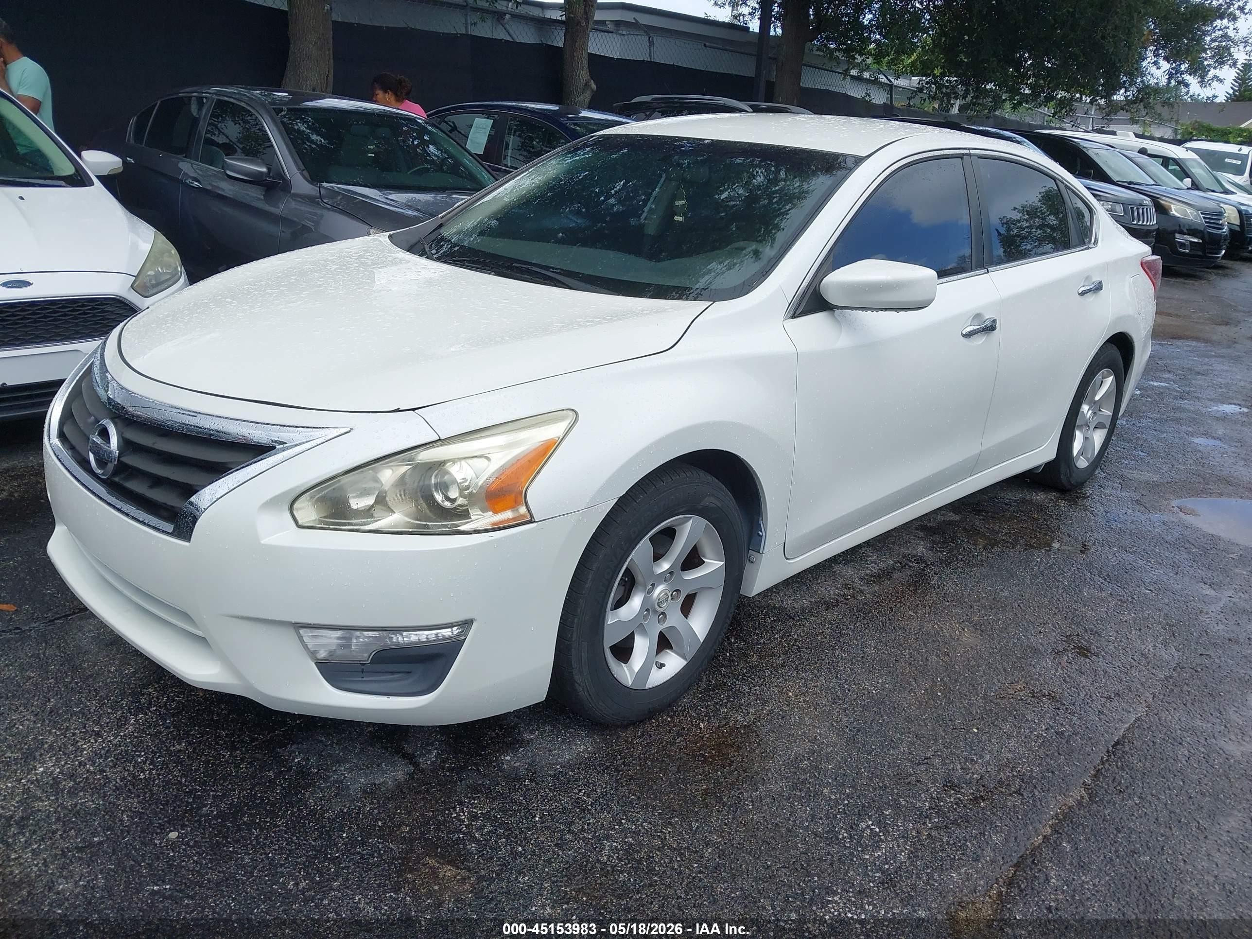 2013 Nissan Altima 2.5 S Белый vin: 1N4AL3AP6DN517990