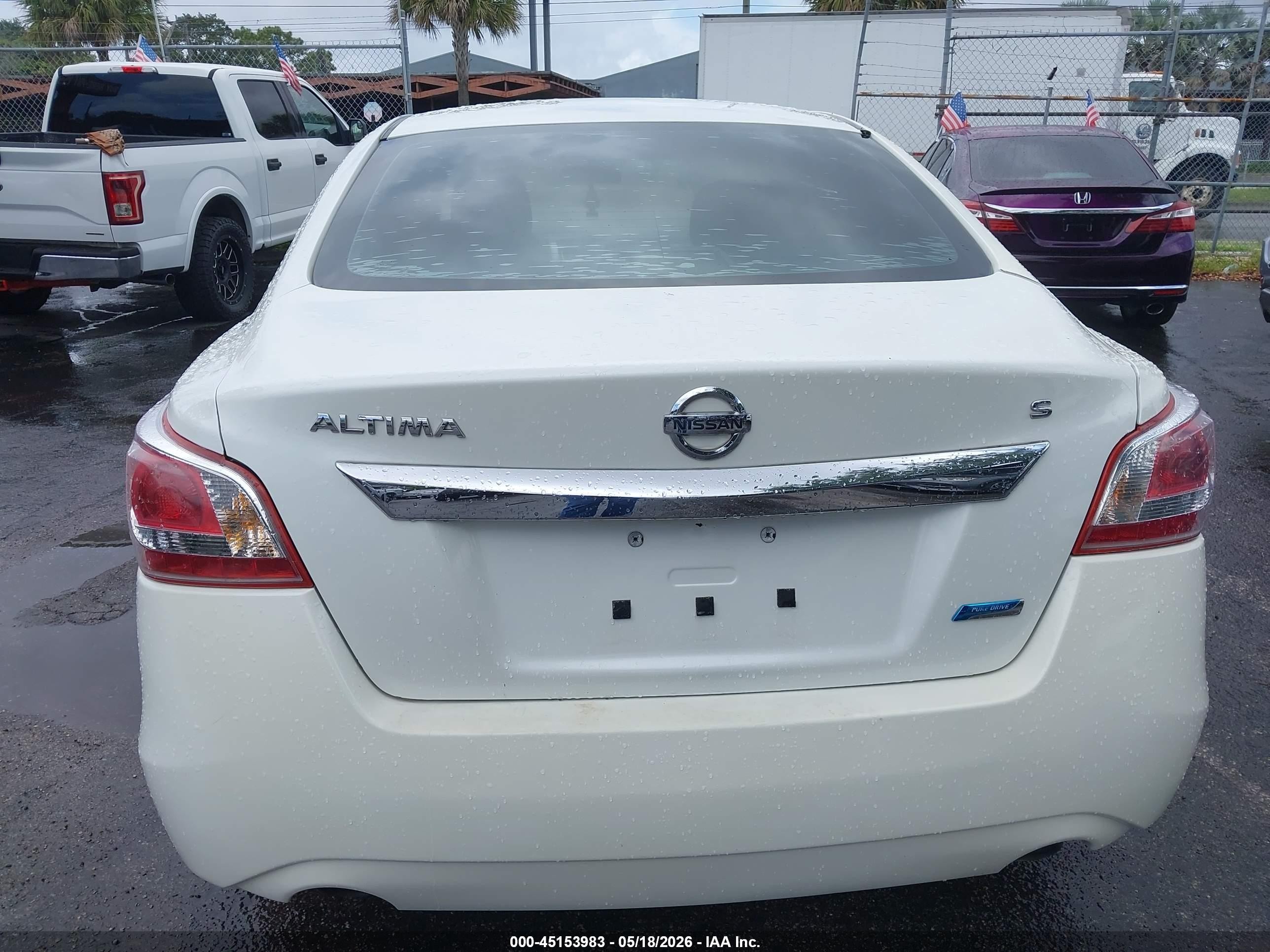 2013 Nissan Altima 2.5 S Белый vin: 1N4AL3AP6DN517990