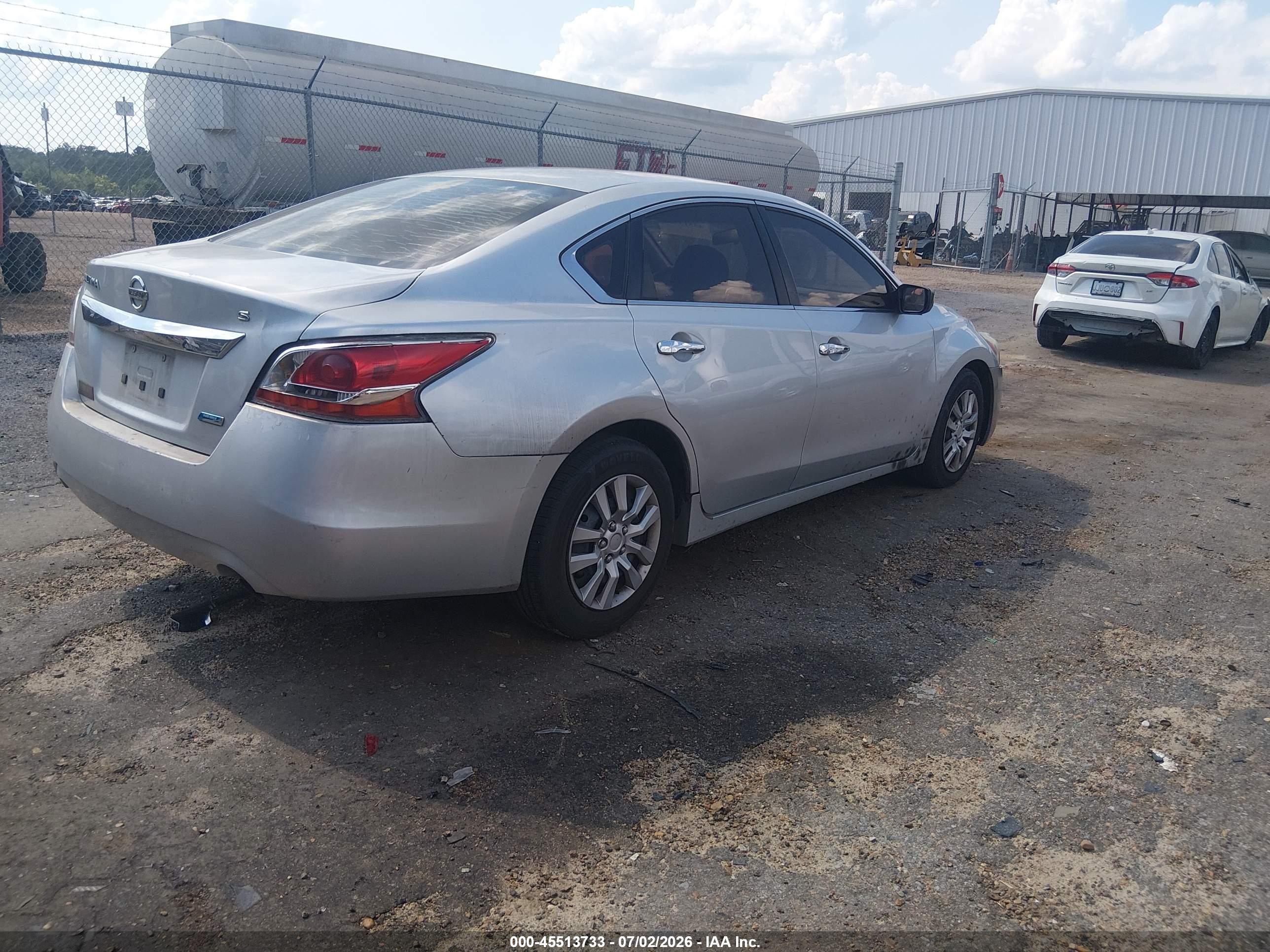 2013 Nissan Altima 2.5 S Silver vin: 1N4AL3AP6DN530285