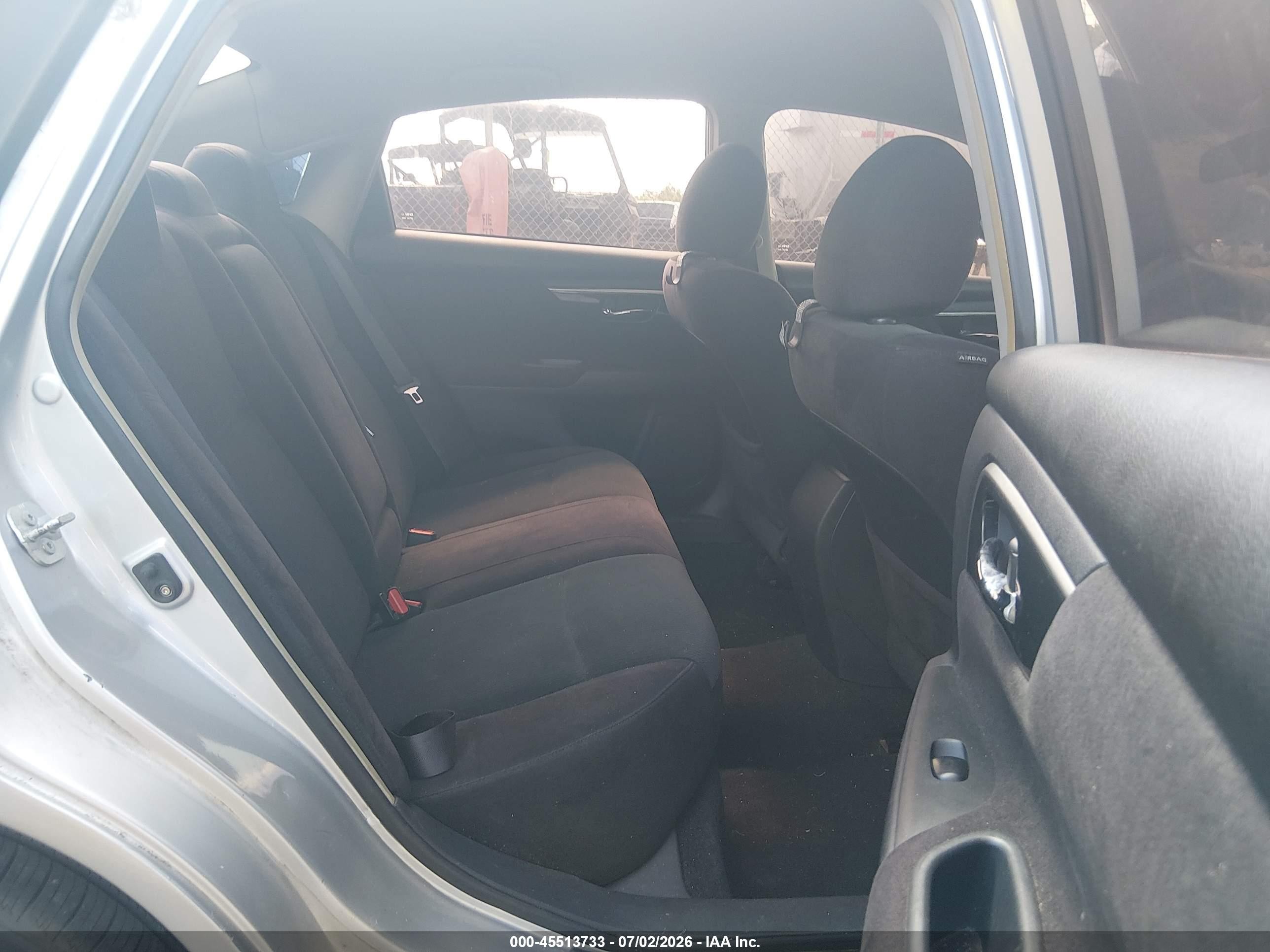 2013 Nissan Altima 2.5 S Silver vin: 1N4AL3AP6DN530285