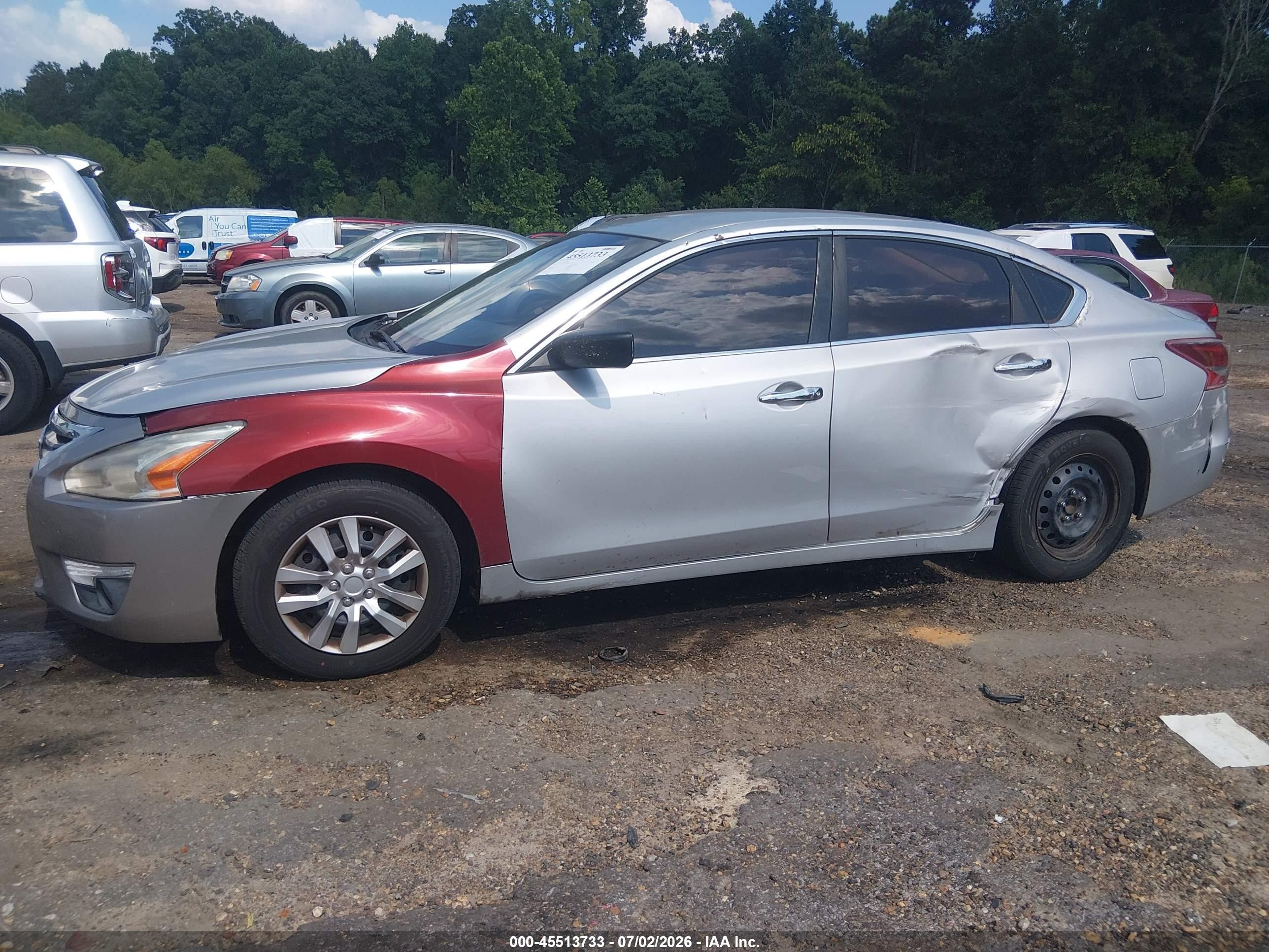 2013 Nissan Altima 2.5 S Silver vin: 1N4AL3AP6DN530285