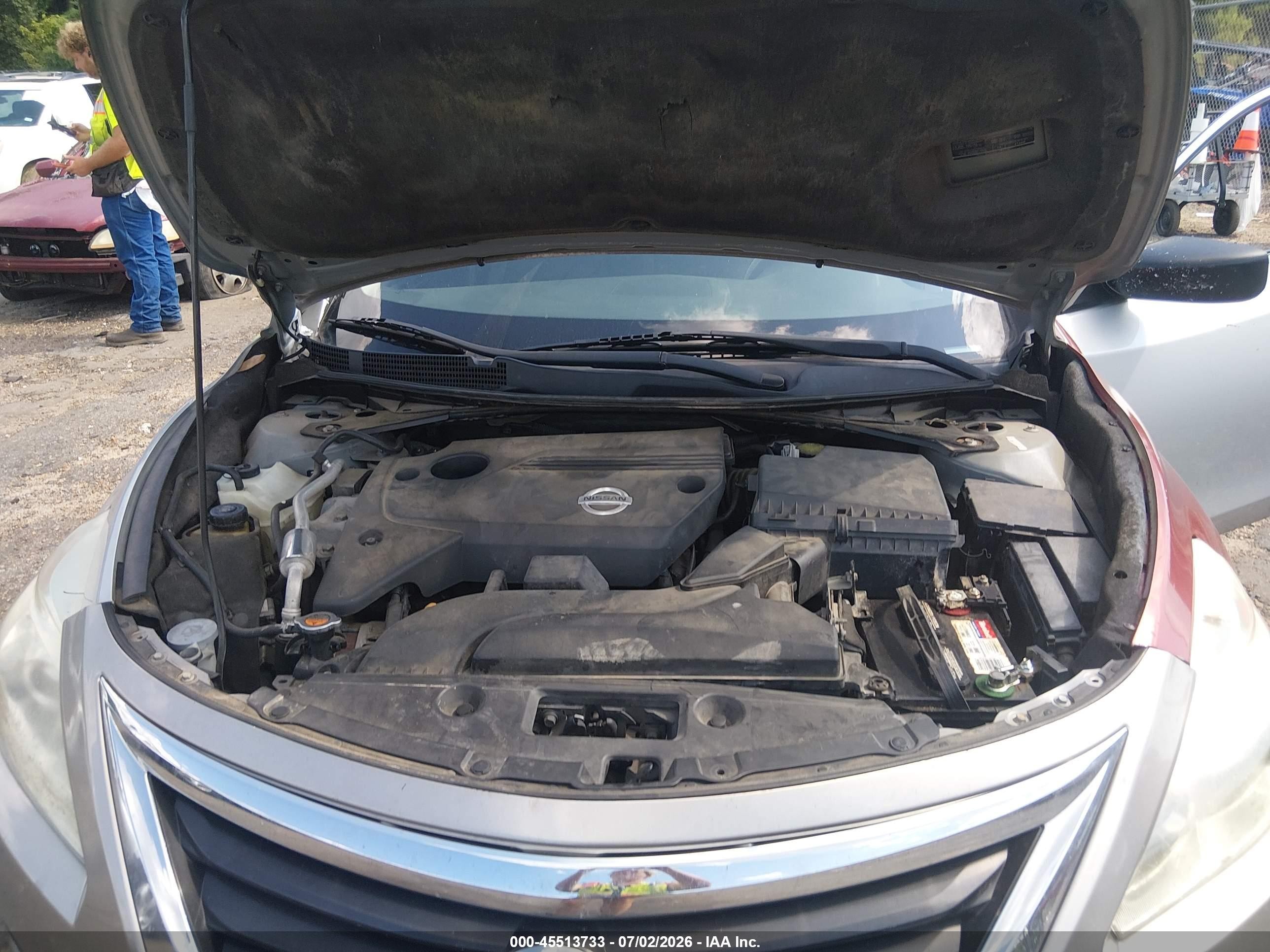 2013 Nissan Altima 2.5 S Silver vin: 1N4AL3AP6DN530285