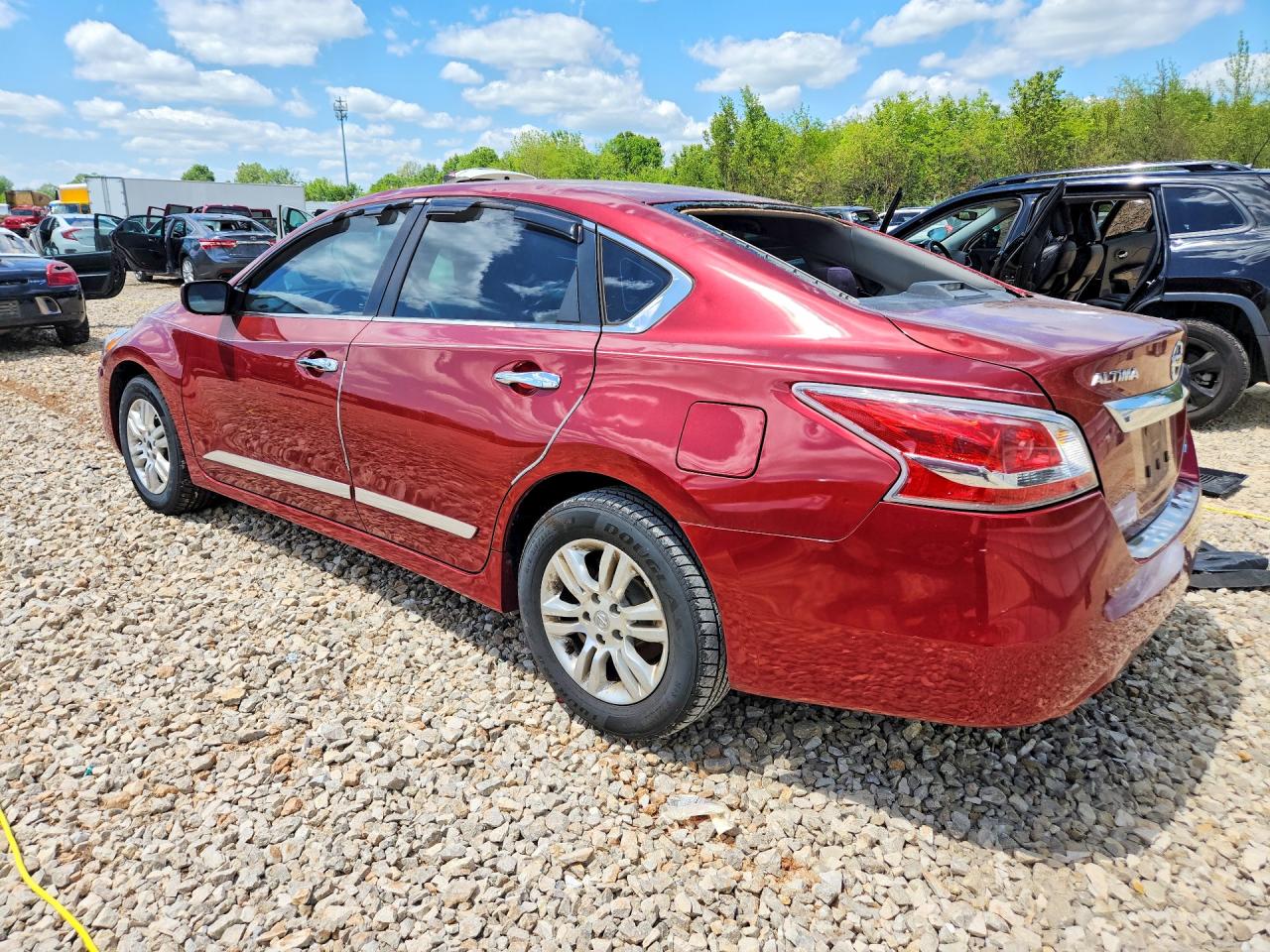2013 Nissan Altima 2.5 Red vin: 1N4AL3AP6DN545918