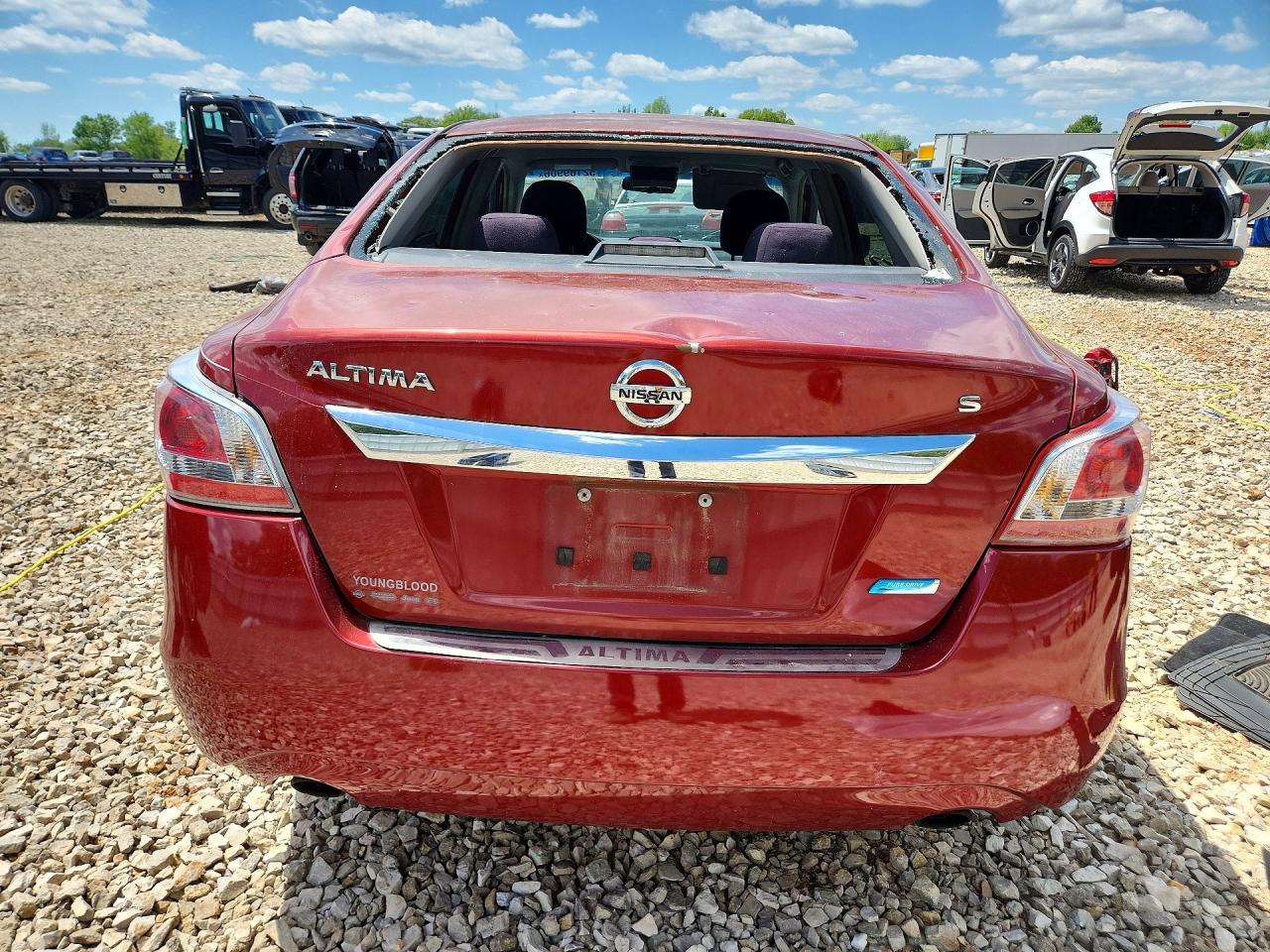 2013 Nissan Altima 2.5 Red vin: 1N4AL3AP6DN545918