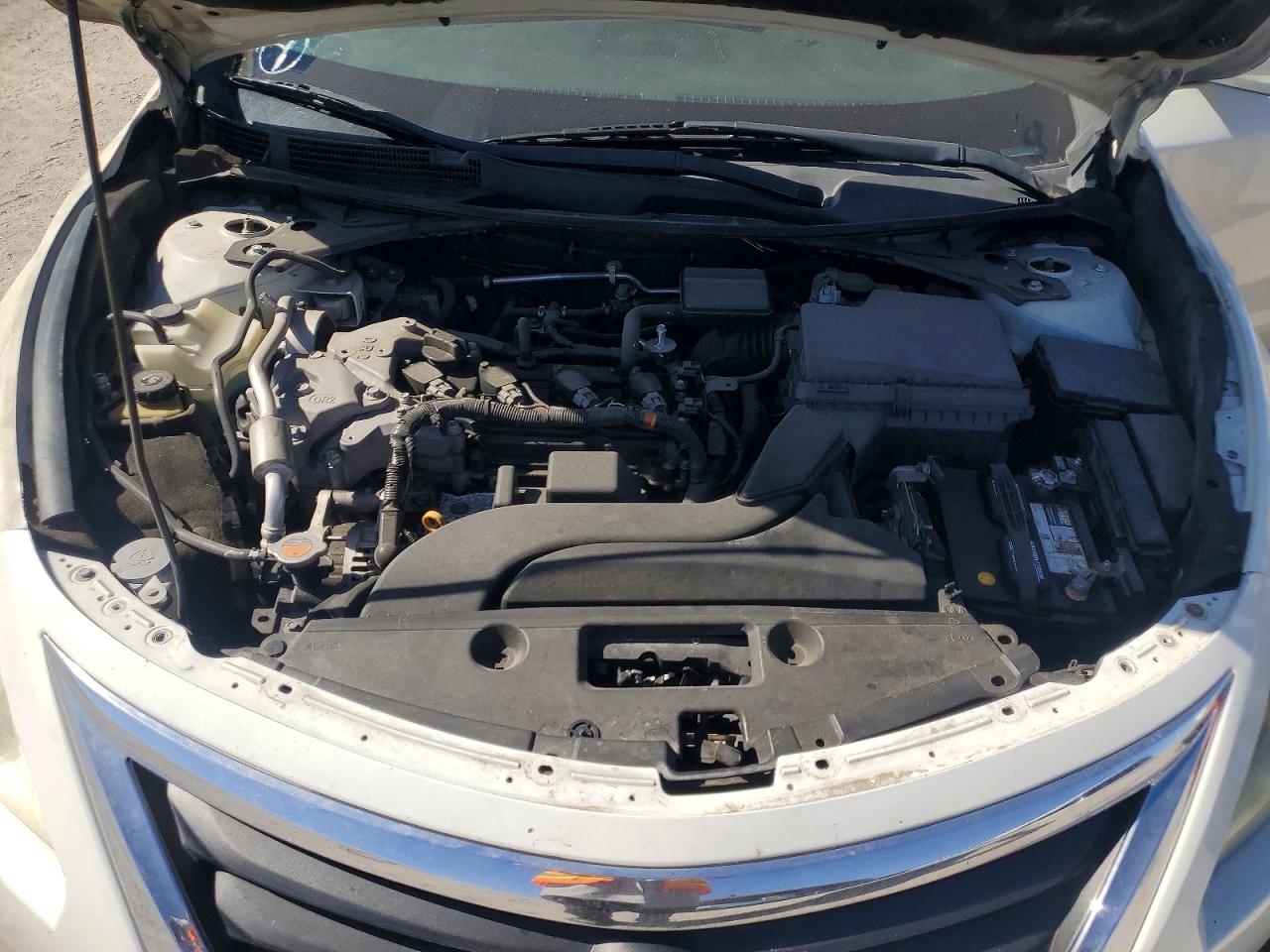 2013 Nissan Altima 2.5 Белый vin: 1N4AL3AP6DN549273
