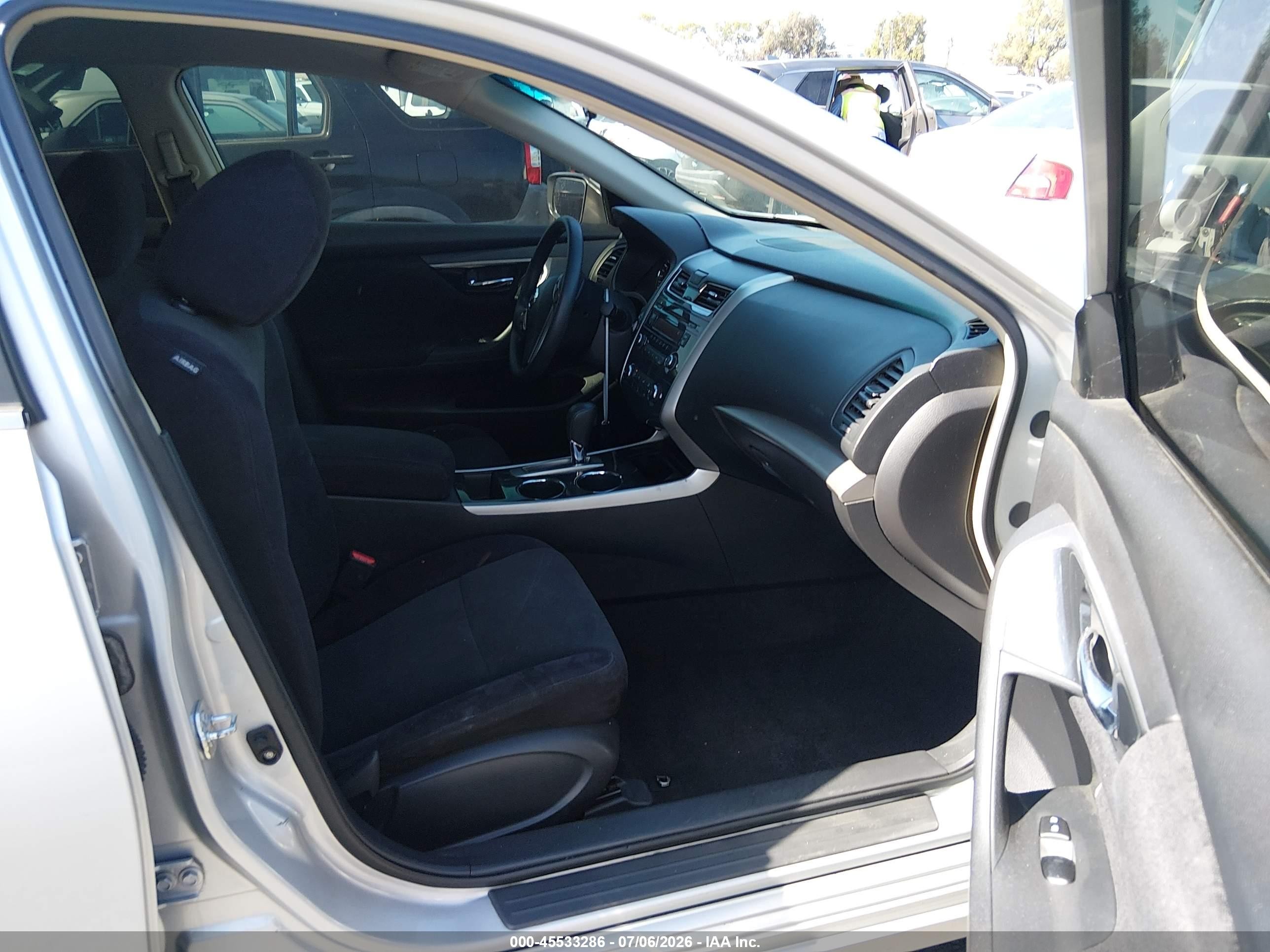 2013 Nissan Altima 2.5 S Silver vin: 1N4AL3AP6DN549905