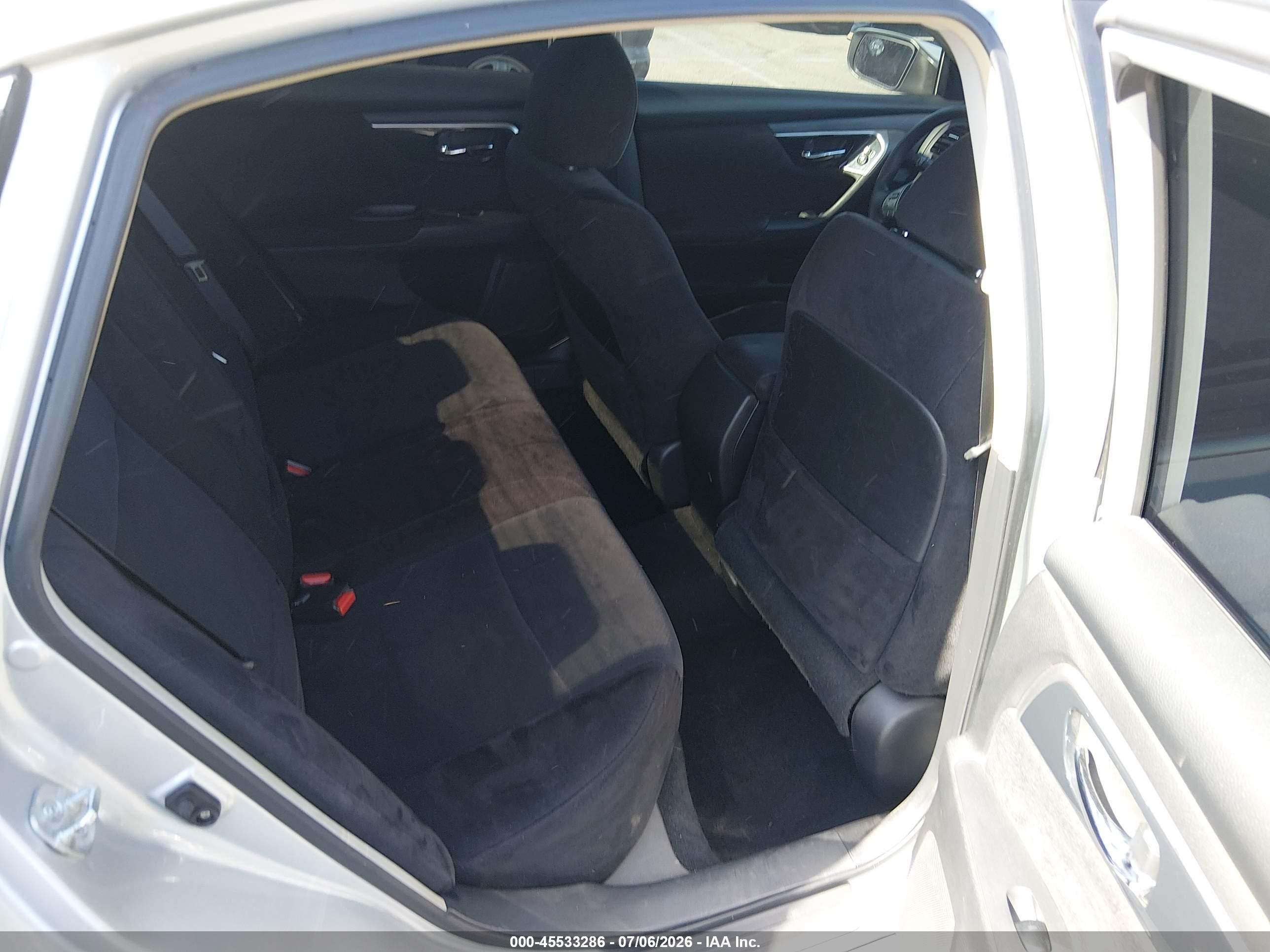 2013 Nissan Altima 2.5 S Silver vin: 1N4AL3AP6DN549905