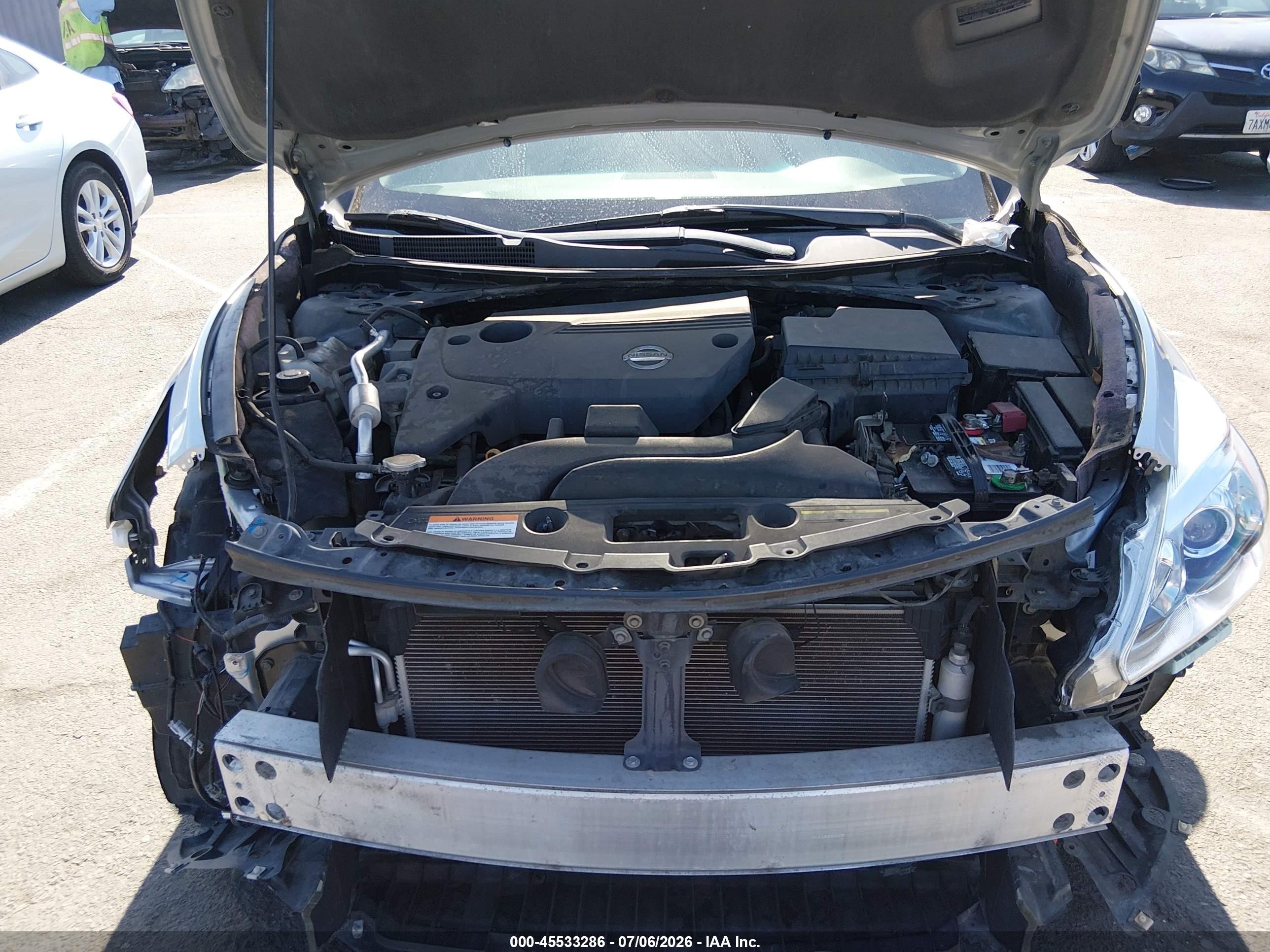 2013 Nissan Altima 2.5 S Silver vin: 1N4AL3AP6DN549905