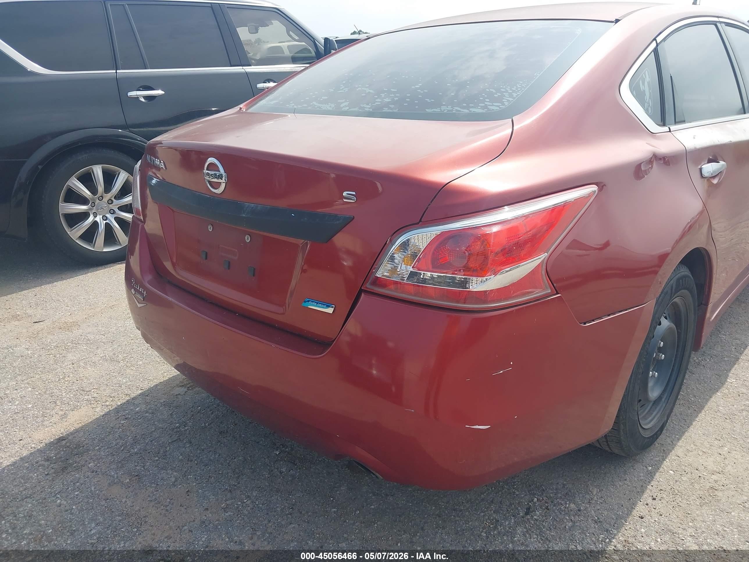2013 Nissan Altima 2.5 S Burgundy vin: 1N4AL3AP6DN549922