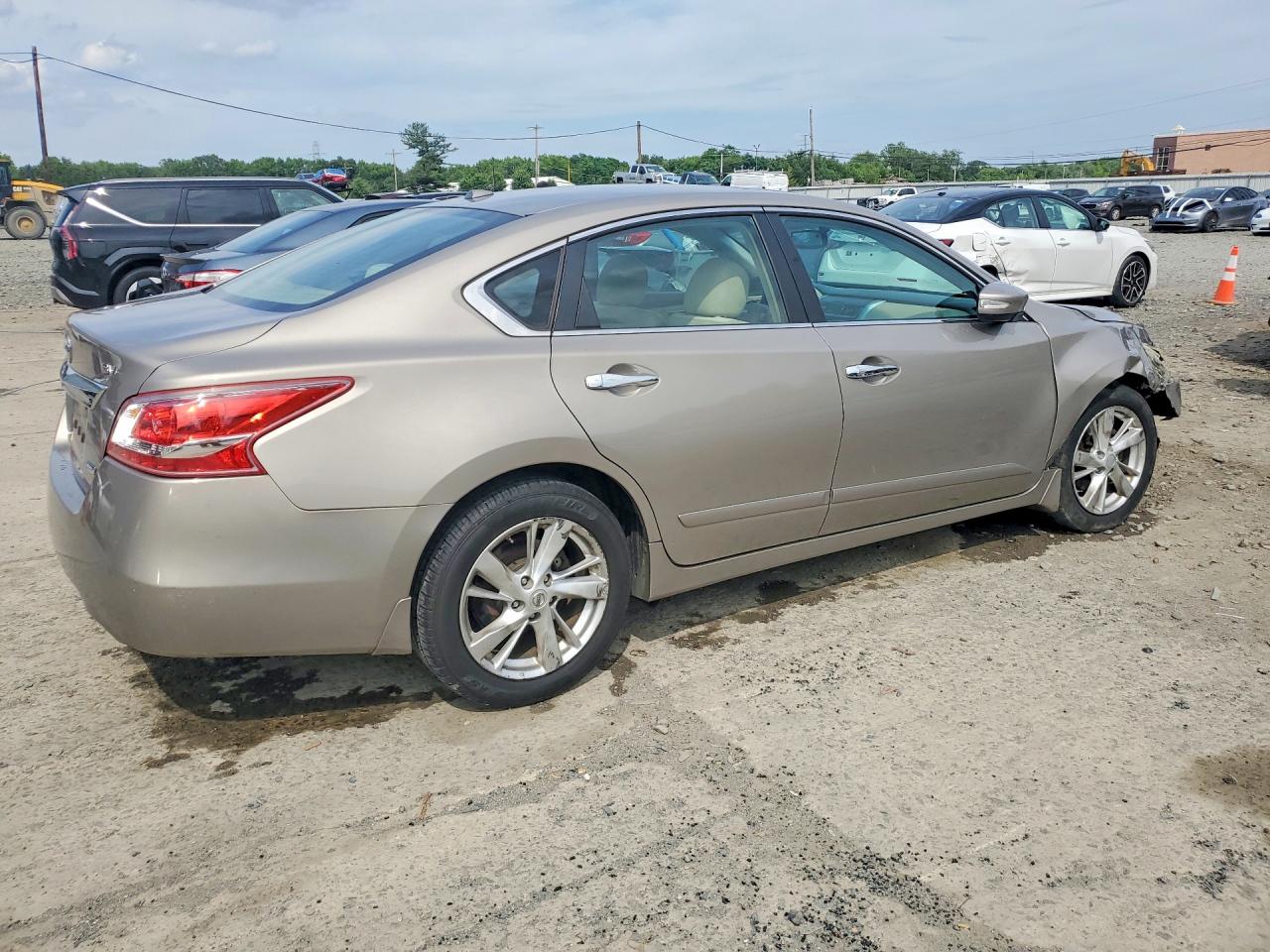 2013 Nissan Altima 2.5 Silver vin: 1N4AL3AP6DN553078