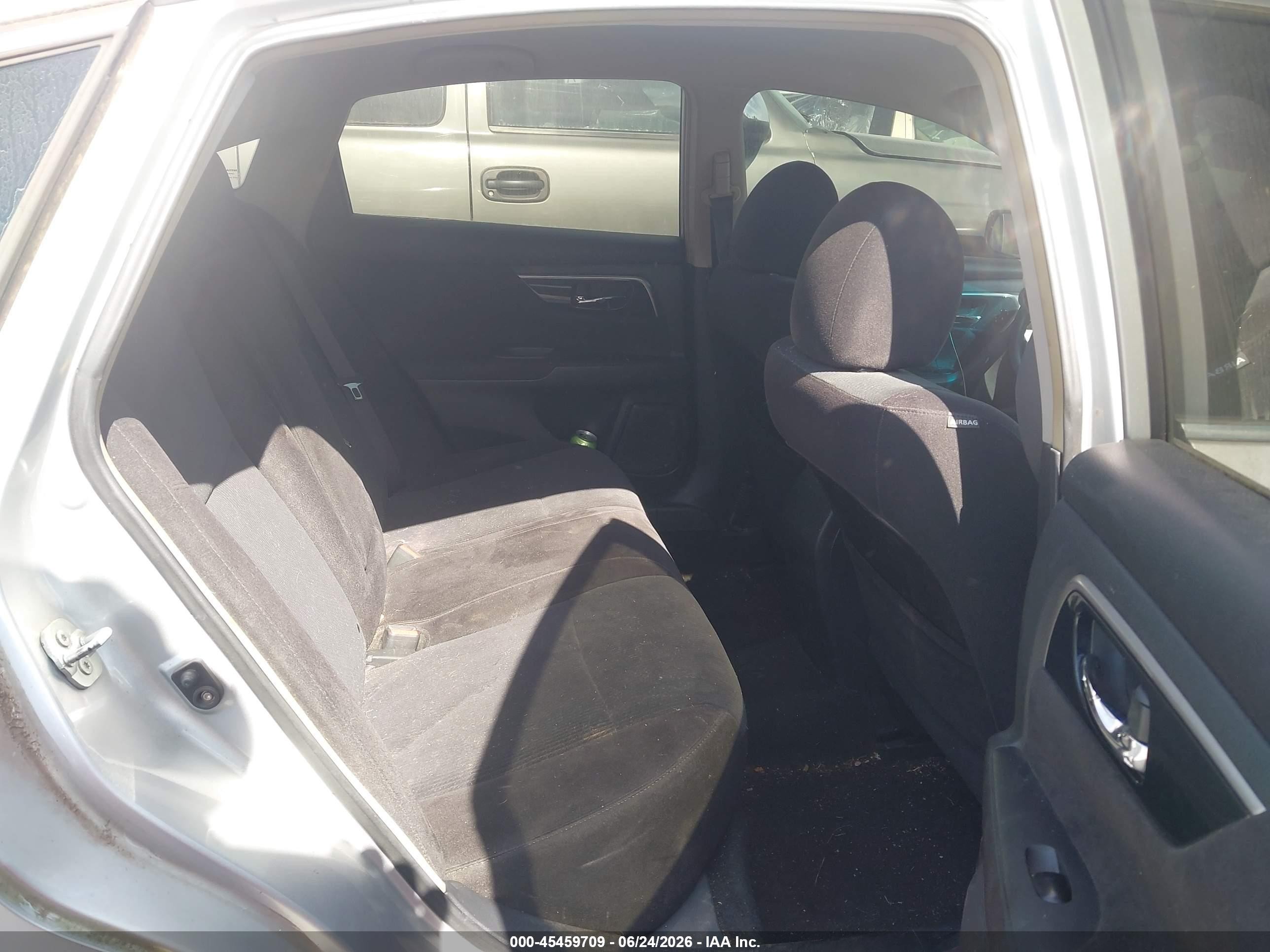 2013 Nissan Altima 2.5 S Серебряный vin: 1N4AL3AP6DN559141