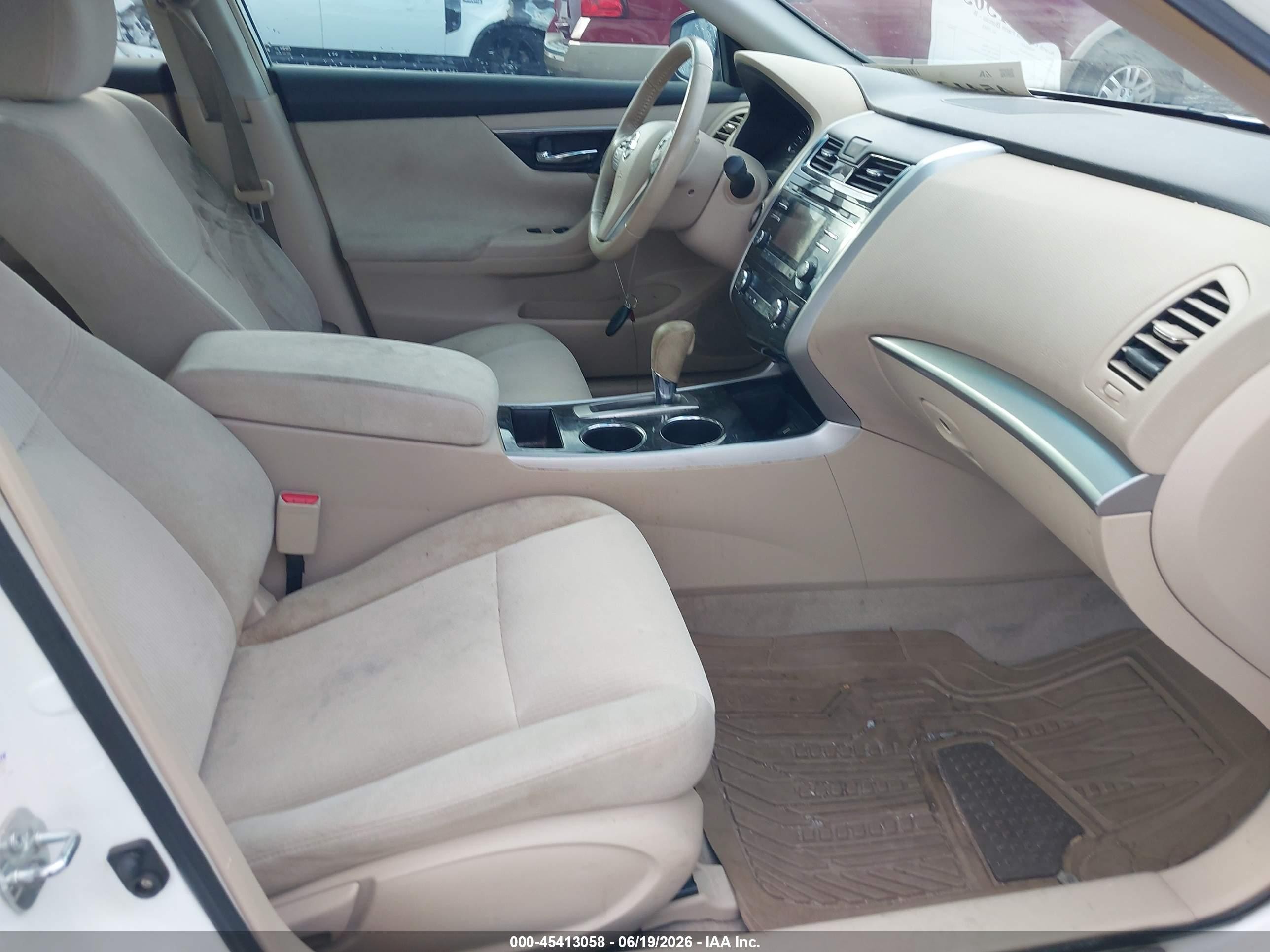 2013 Nissan Altima 2.5 Sv Белый vin: 1N4AL3AP6DN586307