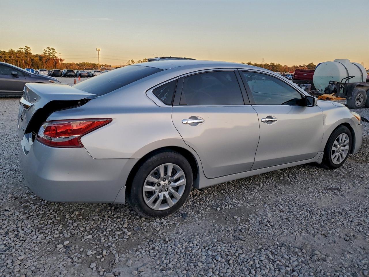 2013 Nissan Altima 2.5 Silver vin: 1N4AL3AP6DN586470