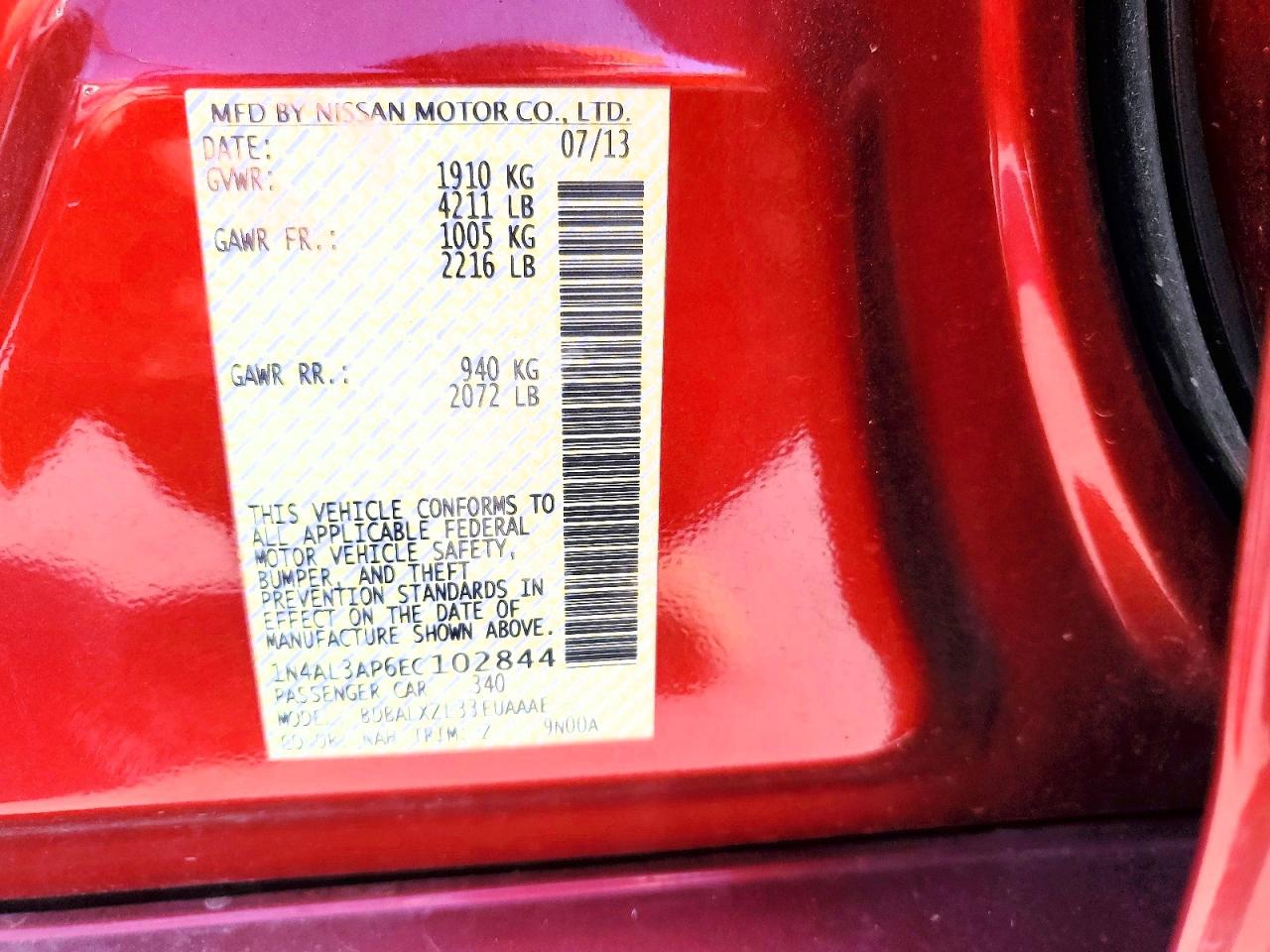 2014 Nissan Altima 2.5 Red vin: 1N4AL3AP6EC102844