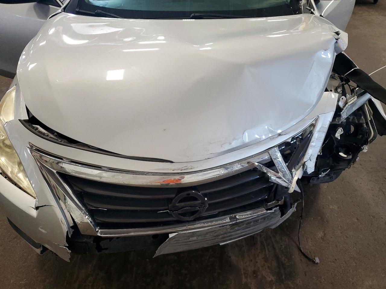 2014 Nissan Altima 2.5 Sv Silver vin: 1N4AL3AP6EC129638