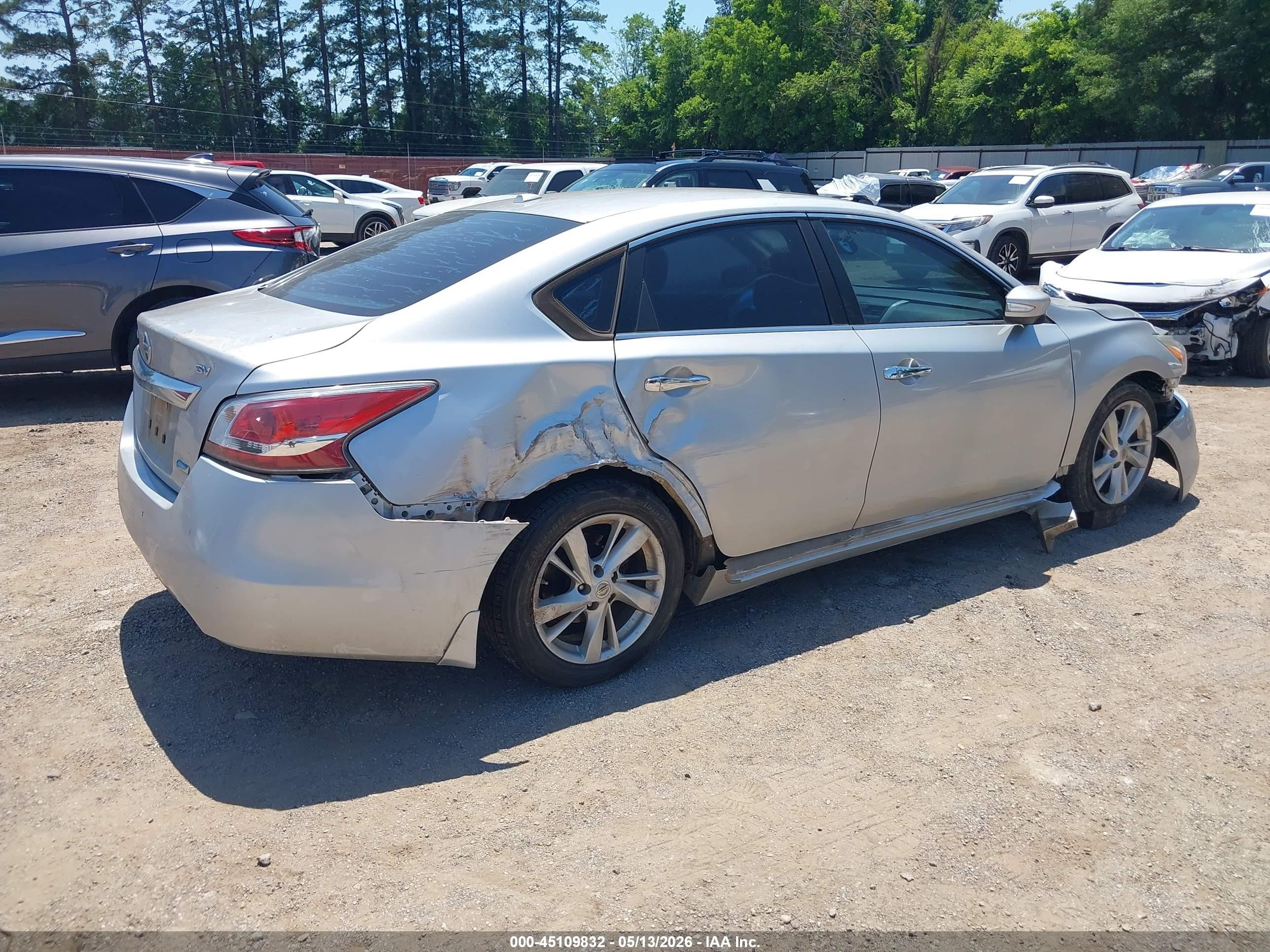 2014 Nissan Altima 2.5 Sv Silver vin: 1N4AL3AP6EC133169