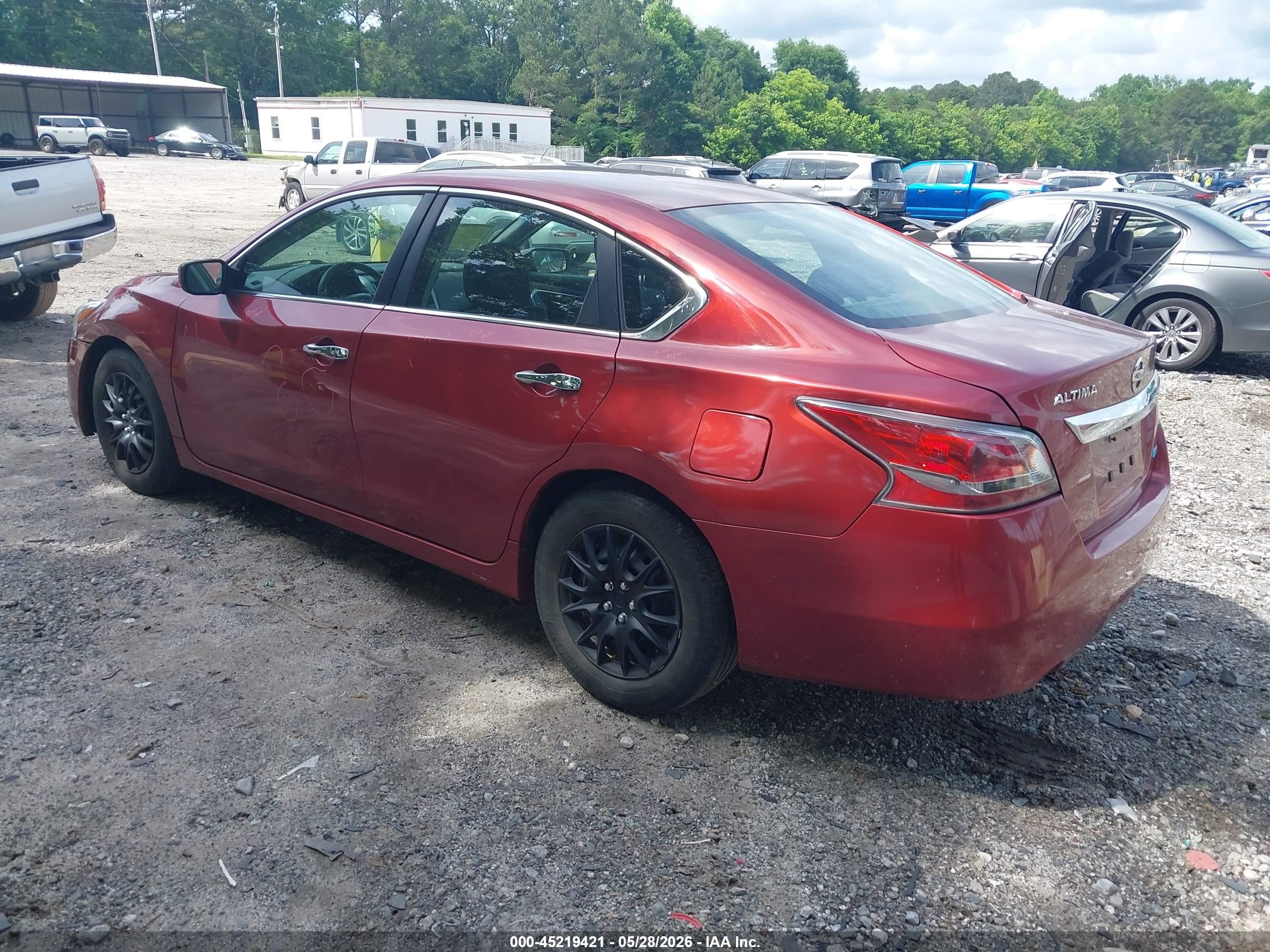 2014 Nissan Altima 2.5 S Red vin: 1N4AL3AP6EC159299