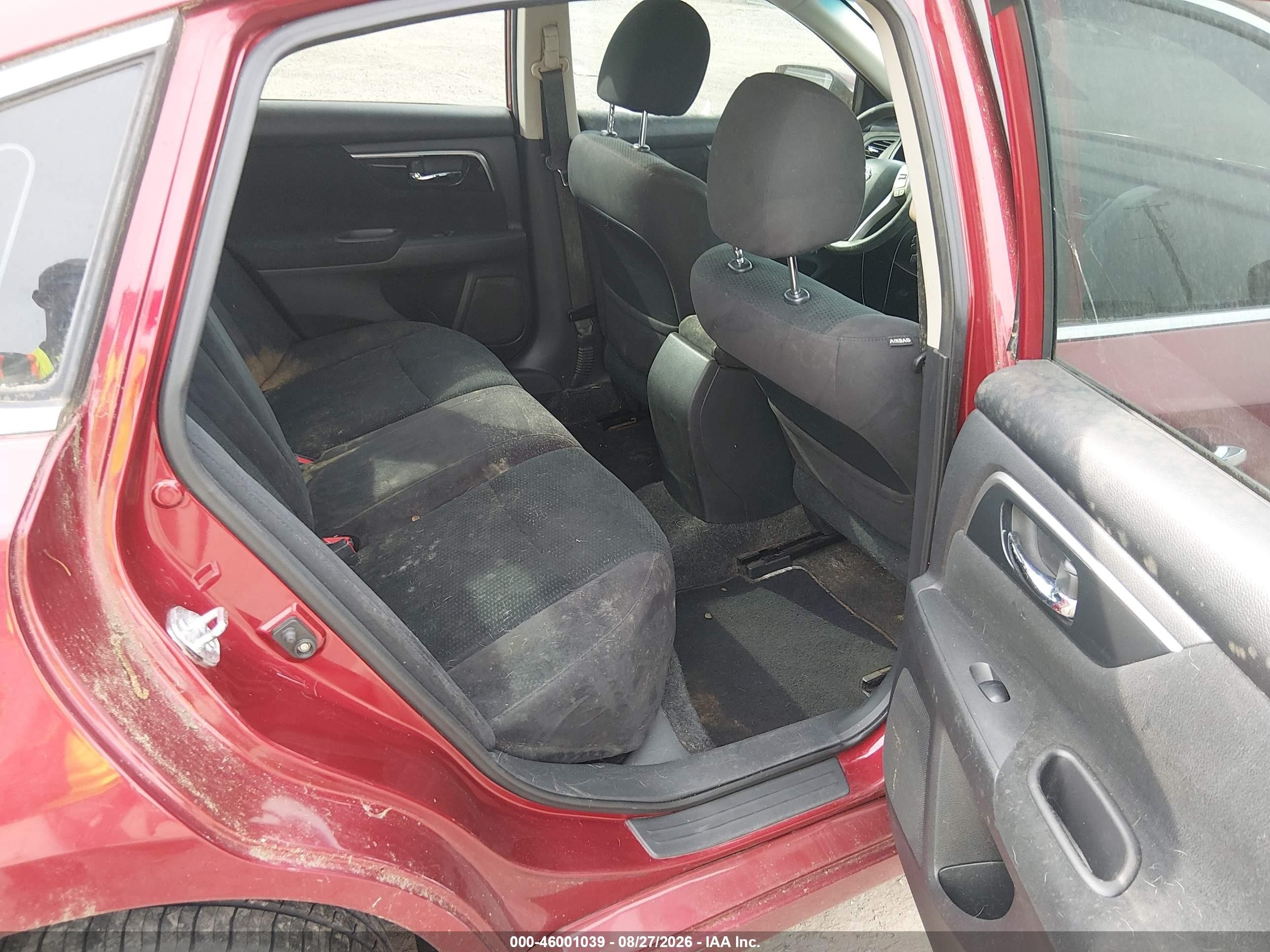 2014 Nissan Altima 2.5 S Red vin: 1N4AL3AP6EC163207