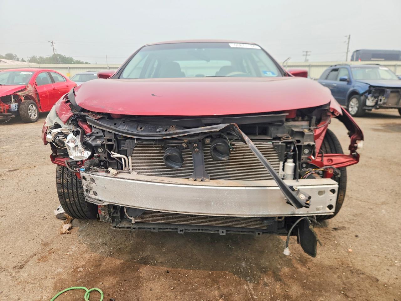 2014 Nissan Altima 2.5 S Red vin: 1N4AL3AP6EC192609