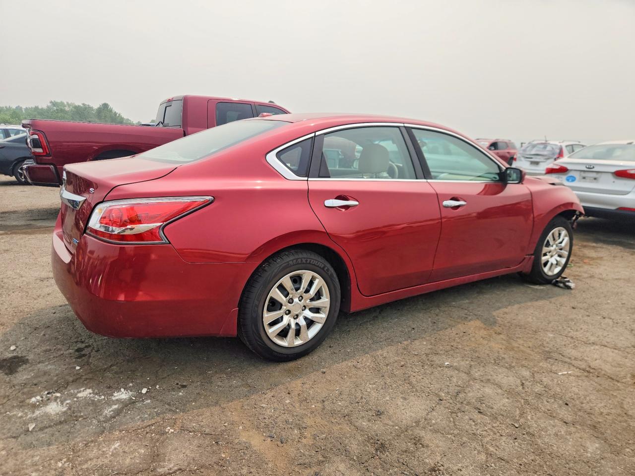 2014 Nissan Altima 2.5 S Red vin: 1N4AL3AP6EC192609