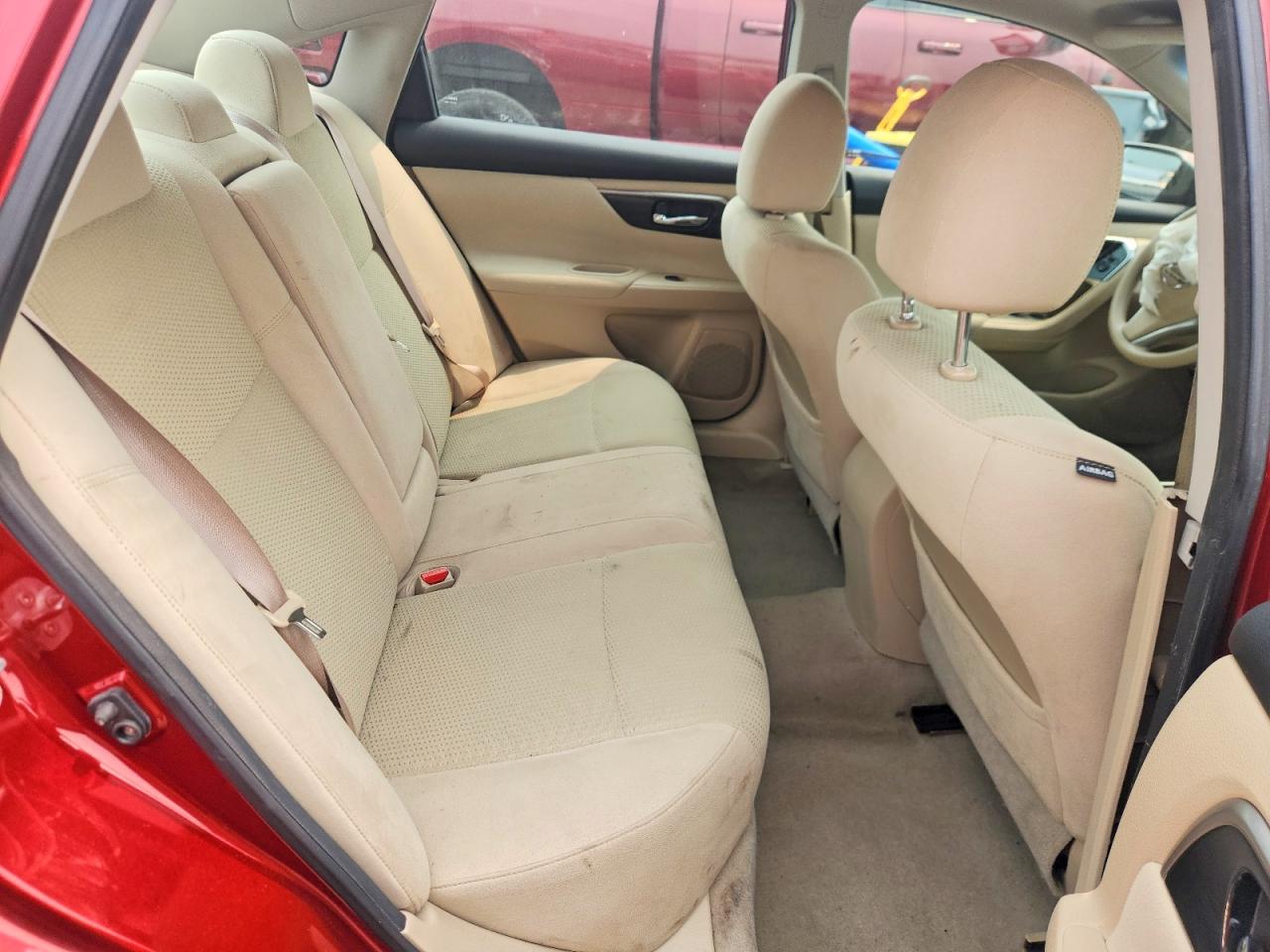 2014 Nissan Altima 2.5 S Red vin: 1N4AL3AP6EC192609