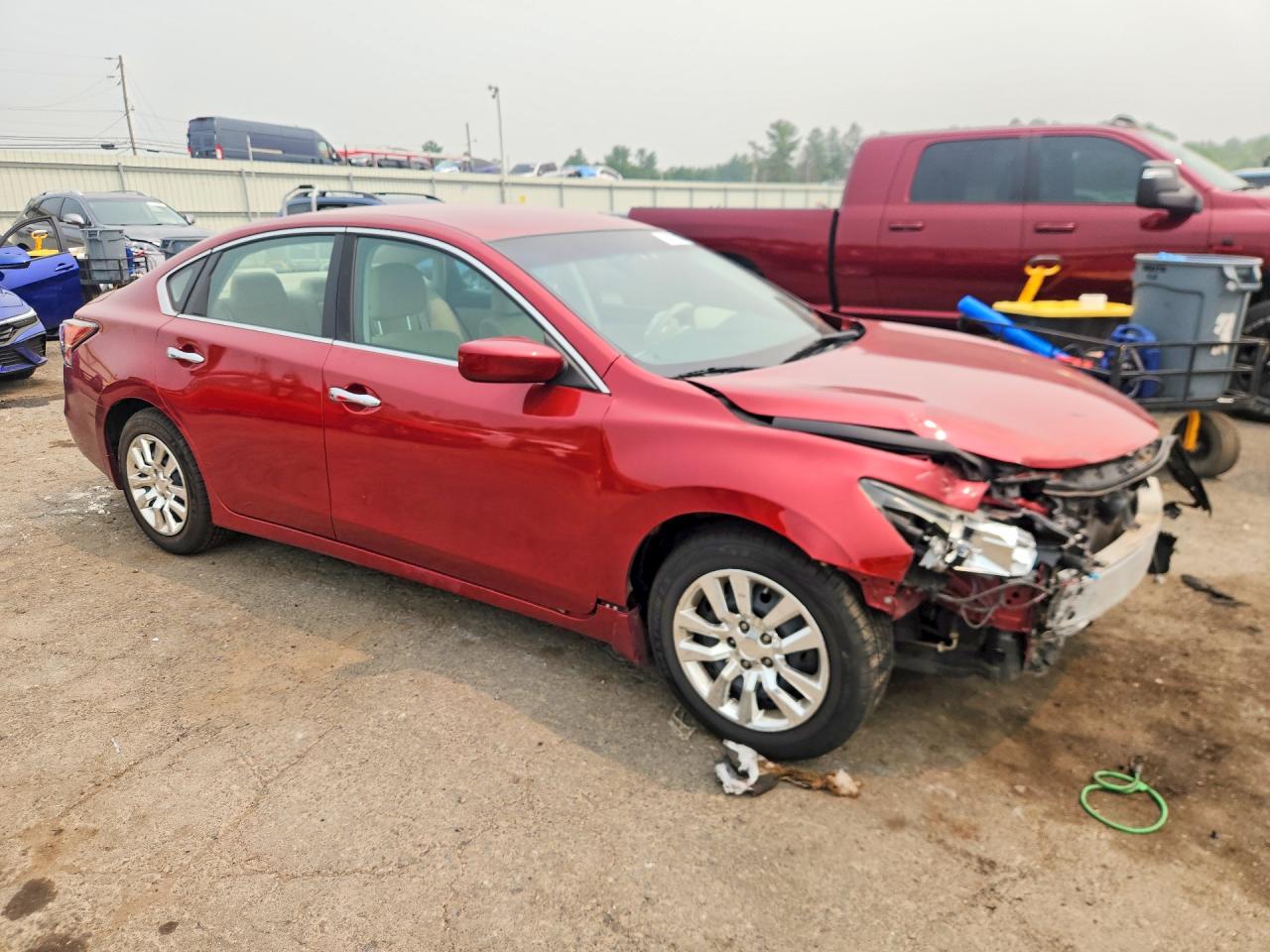 2014 Nissan Altima 2.5 S Red vin: 1N4AL3AP6EC192609