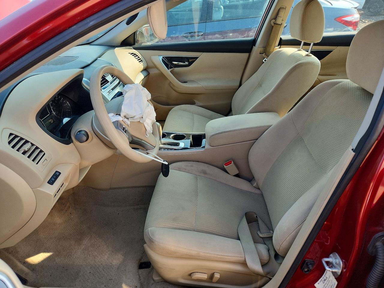 2014 Nissan Altima 2.5 S Red vin: 1N4AL3AP6EC192609
