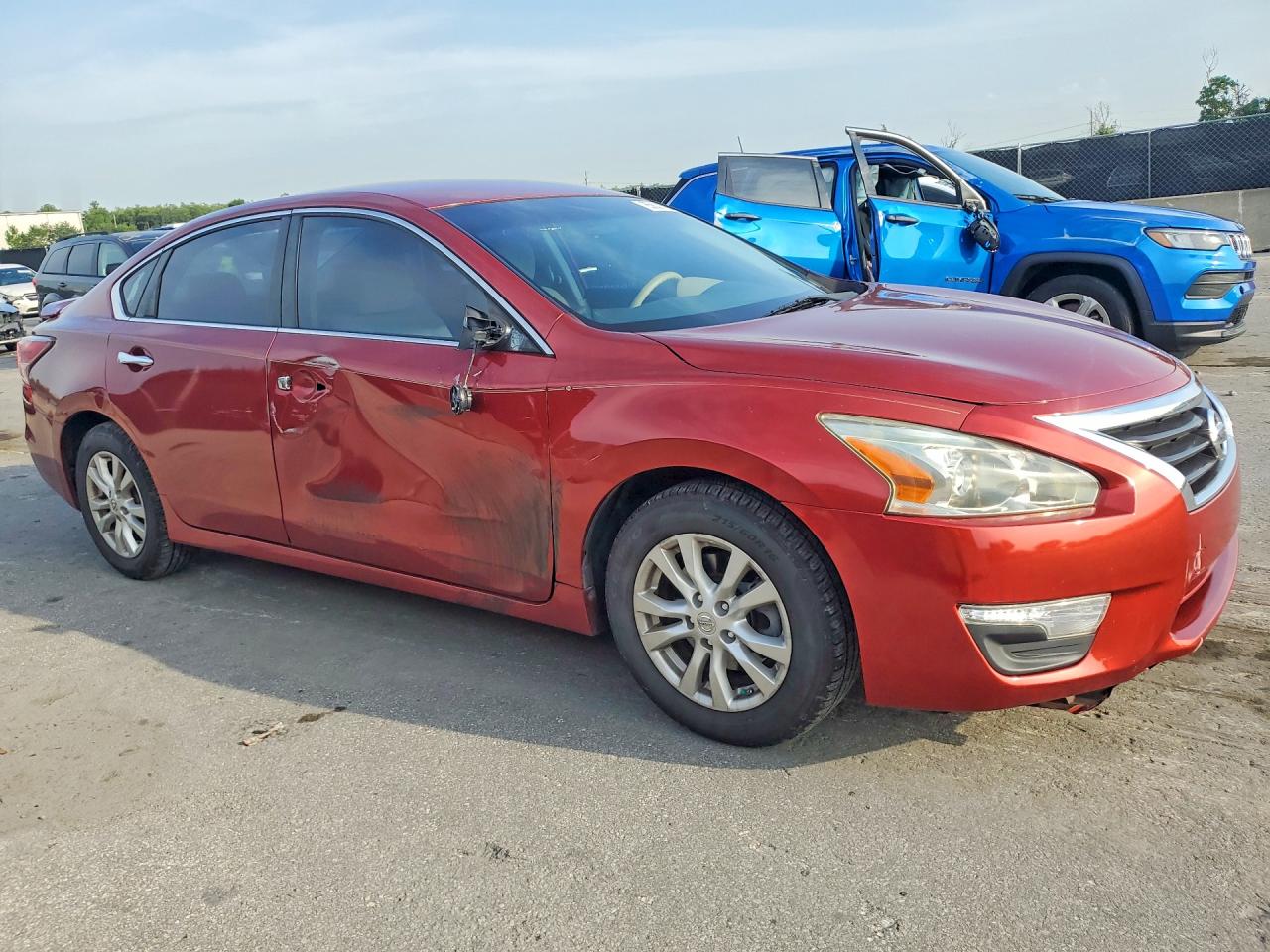 2014 Nissan Altima 2.5 S Red vin: 1N4AL3AP6EC267924