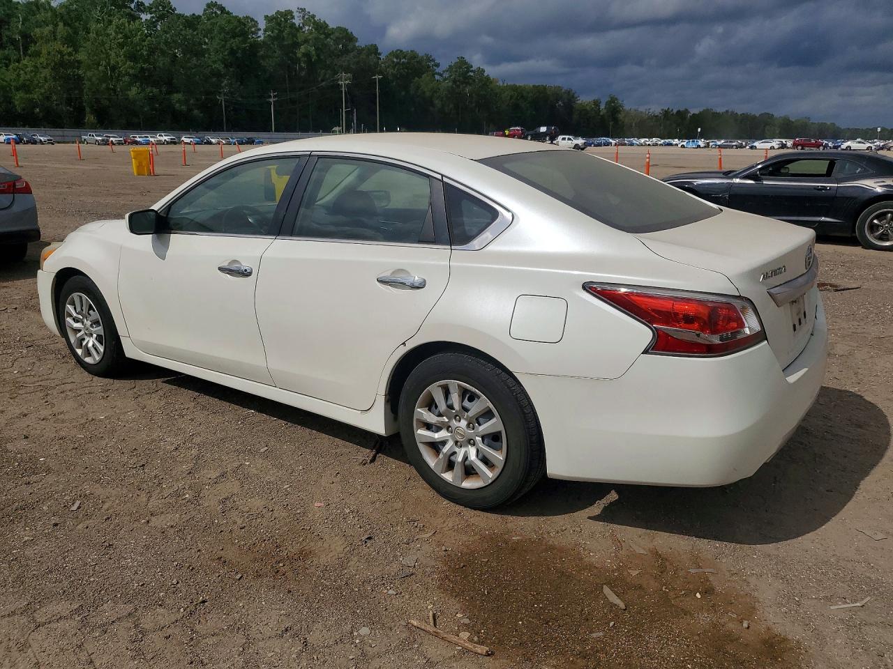 2014 Nissan Altima 2.5 S White vin: 1N4AL3AP6EC269088