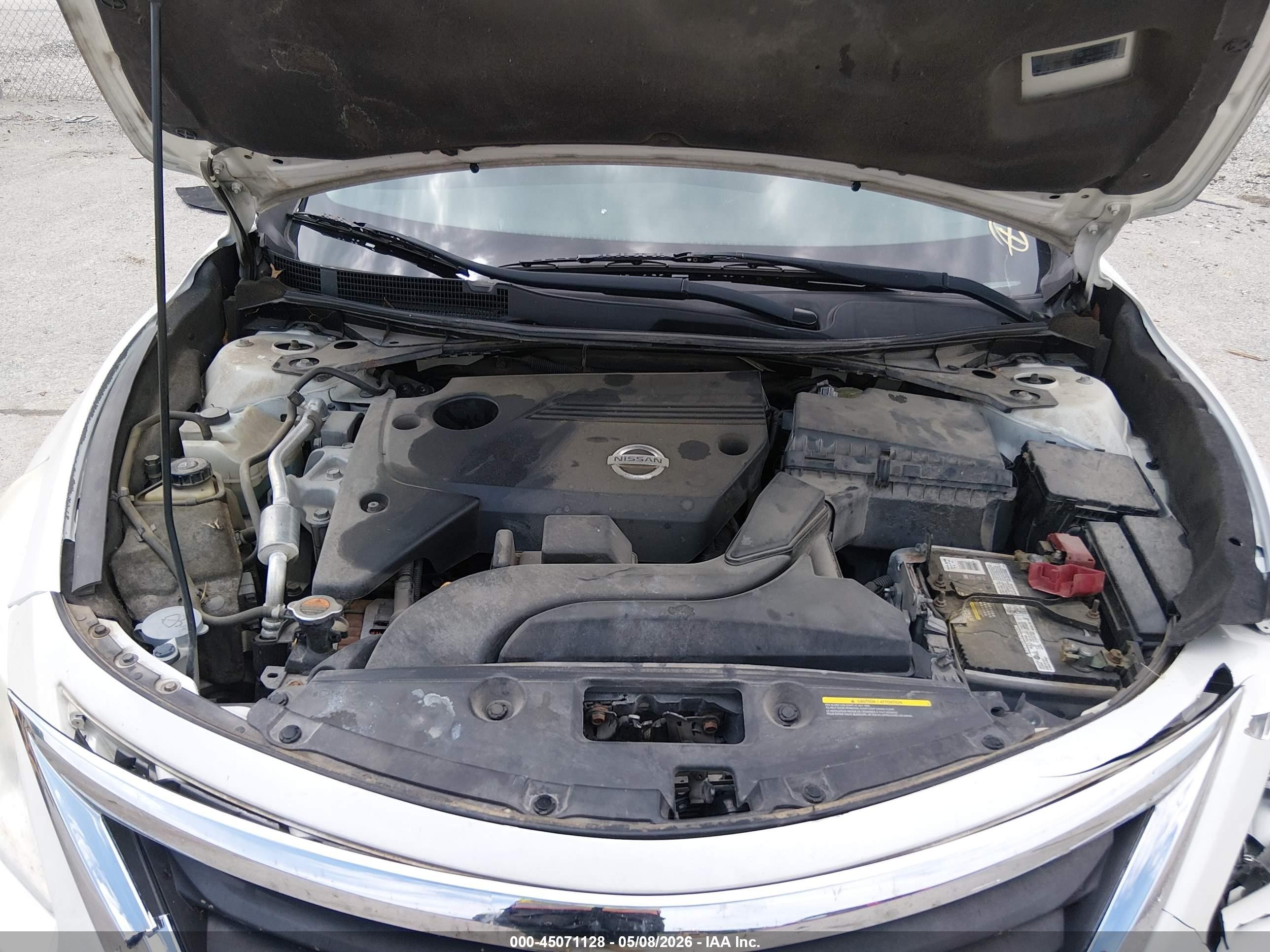 2014 Nissan Altima 2.5 S White vin: 1N4AL3AP6EC275697