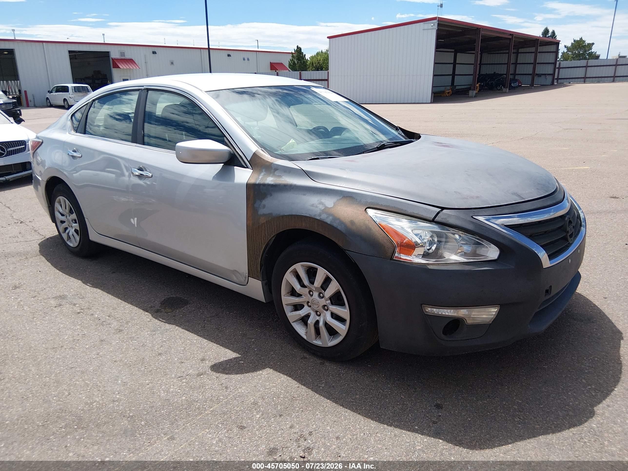 2014 Nissan Altima 2.5 S Silver vin: 1N4AL3AP6EC278695