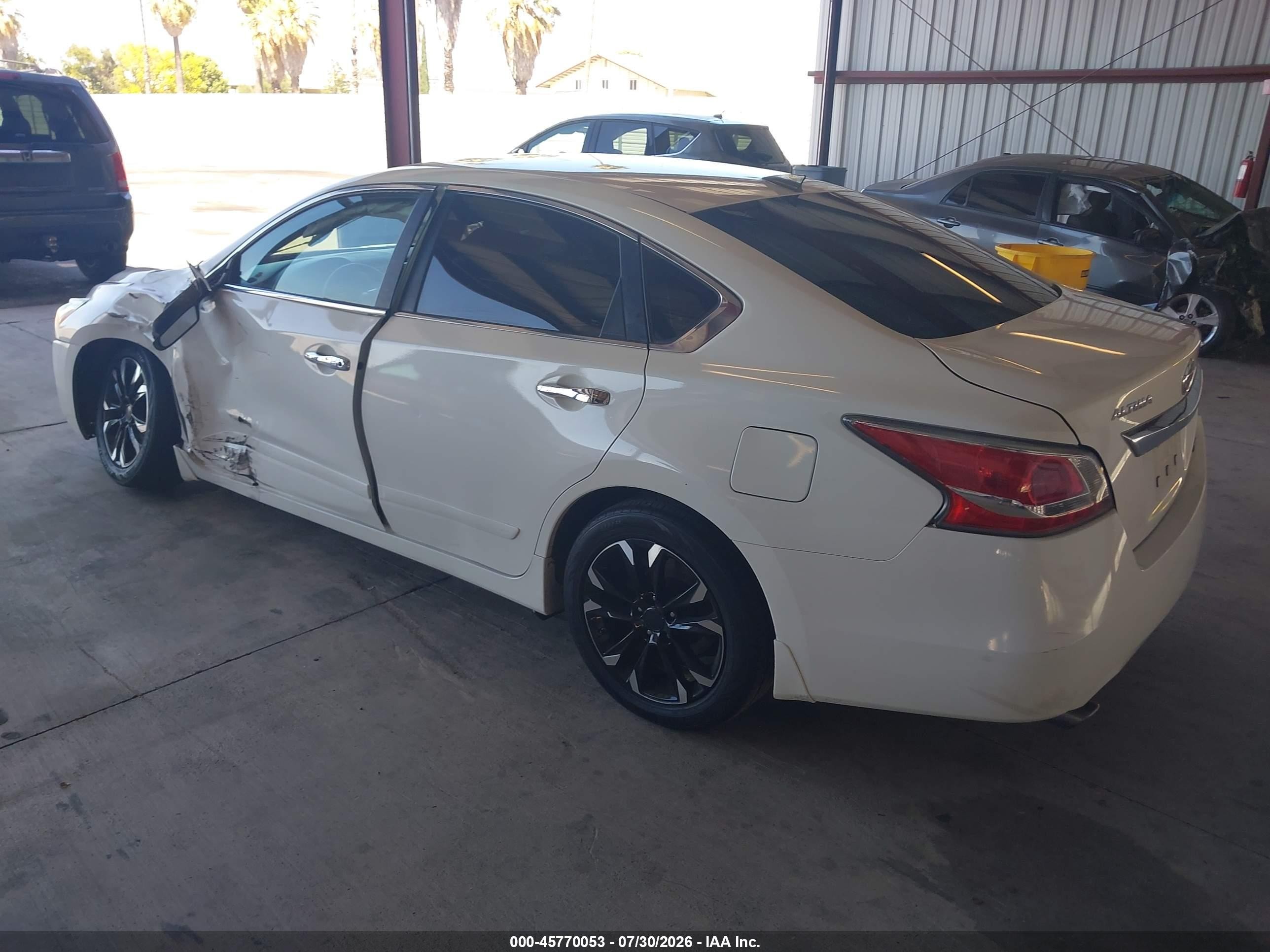 2014 Nissan Altima 2.5 S White vin: 1N4AL3AP6EC292547