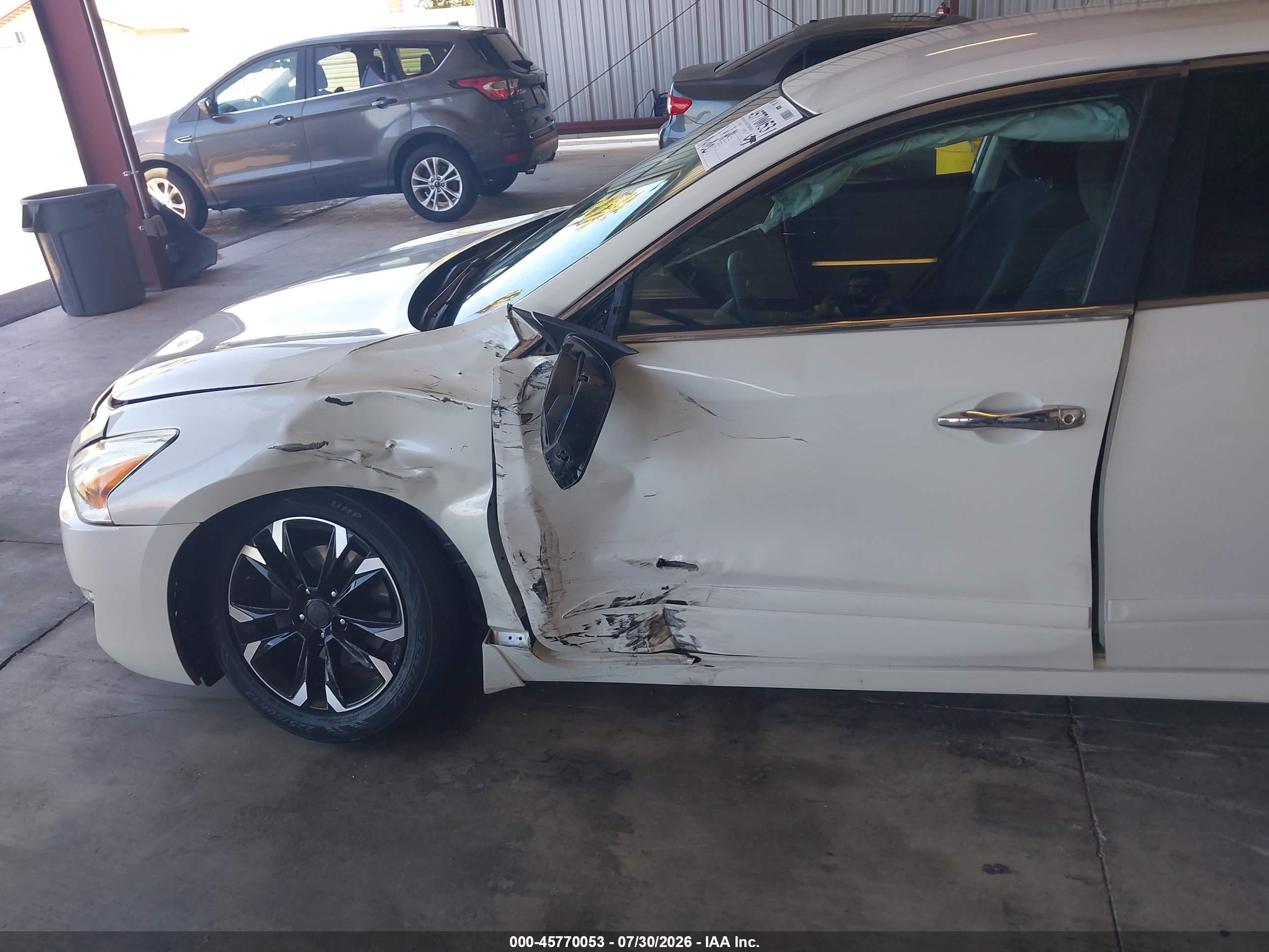 2014 Nissan Altima 2.5 S White vin: 1N4AL3AP6EC292547