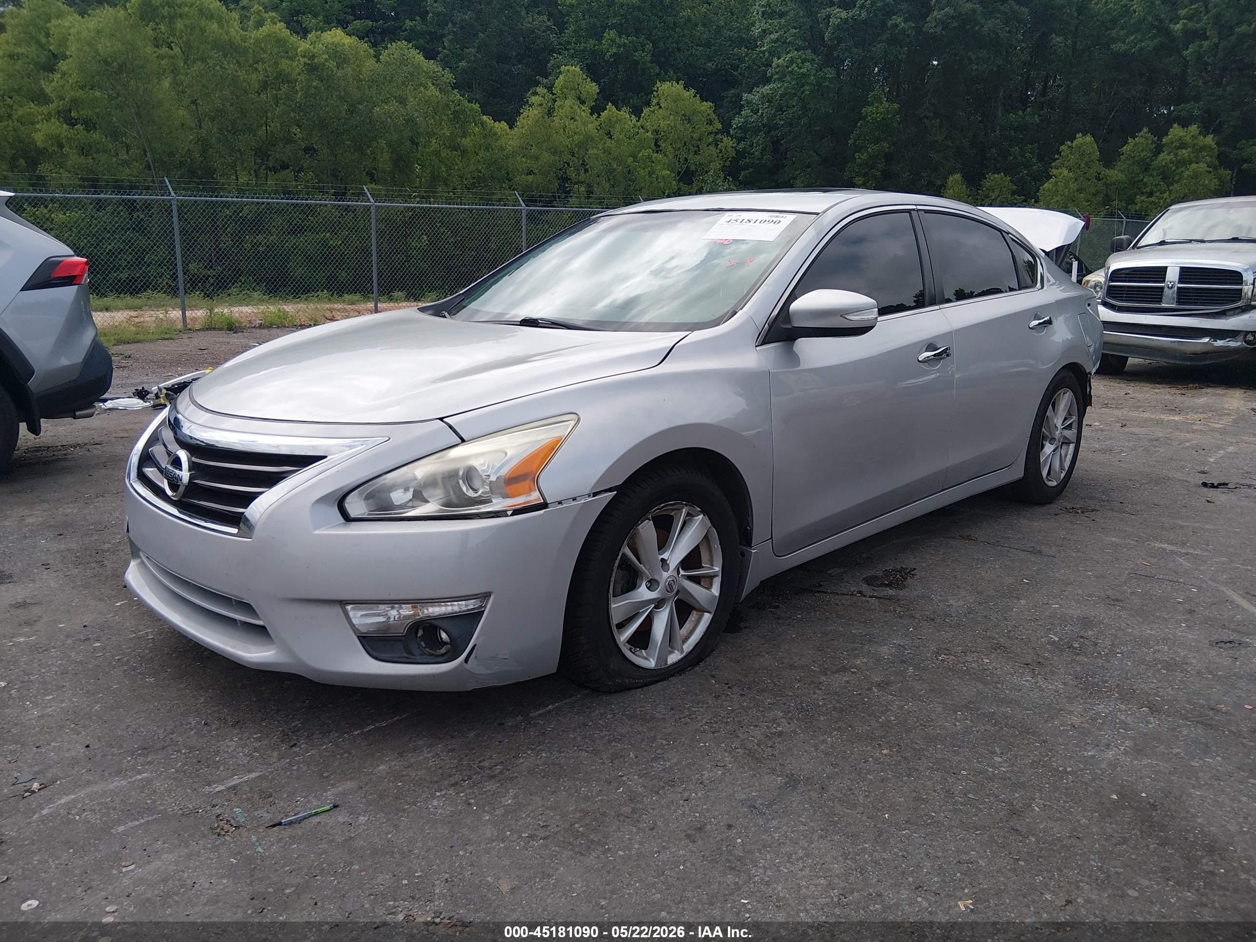 2014 Nissan Altima 2.5 Sv Silver vin: 1N4AL3AP6EC295383