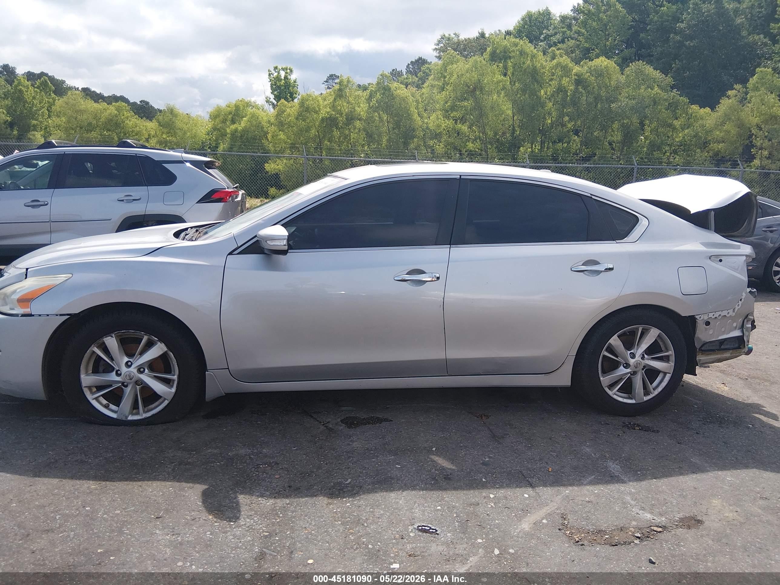 2014 Nissan Altima 2.5 Sv Silver vin: 1N4AL3AP6EC295383