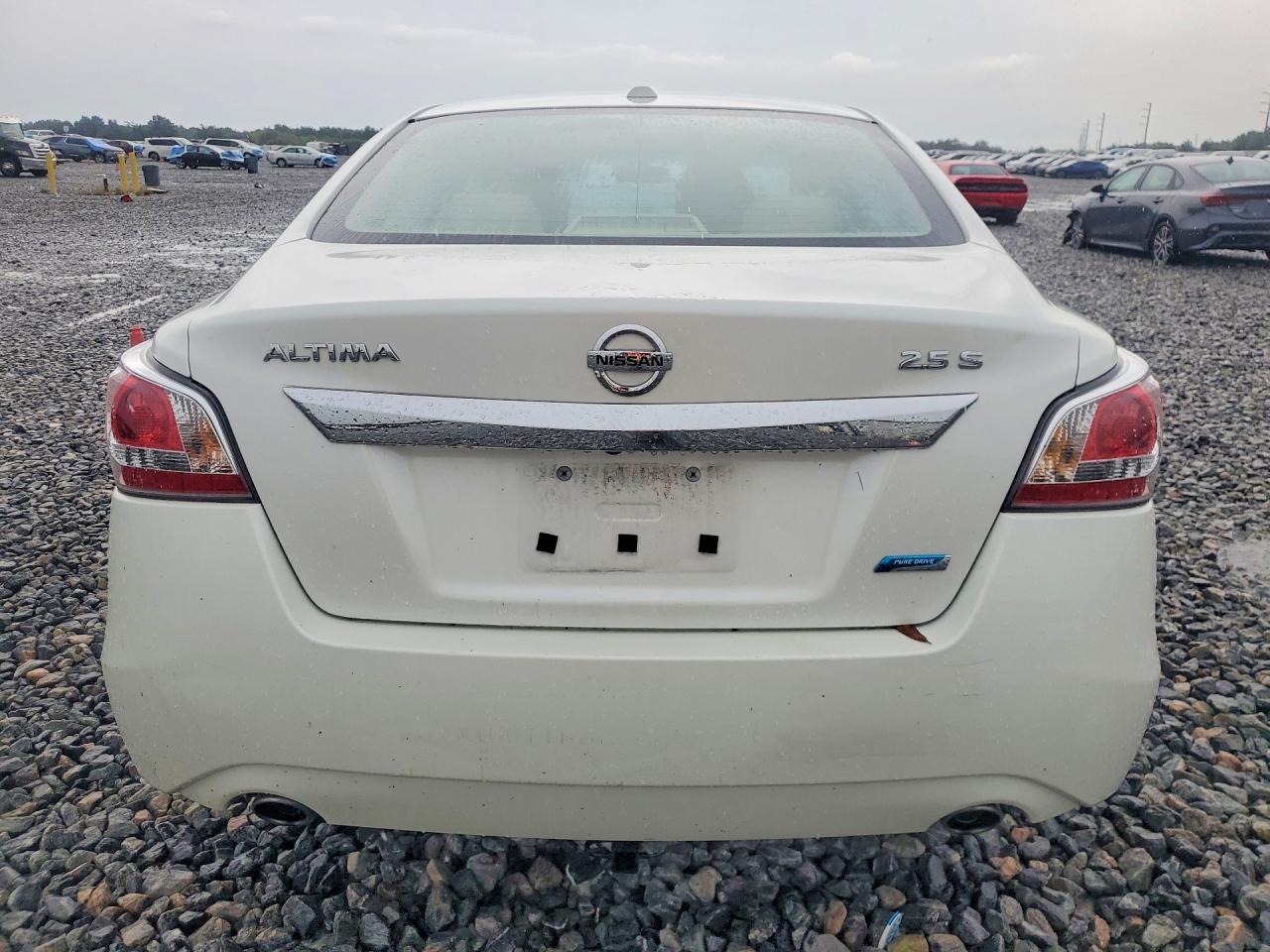 2014 Nissan Altima 2.5 S White vin: 1N4AL3AP6EC329774