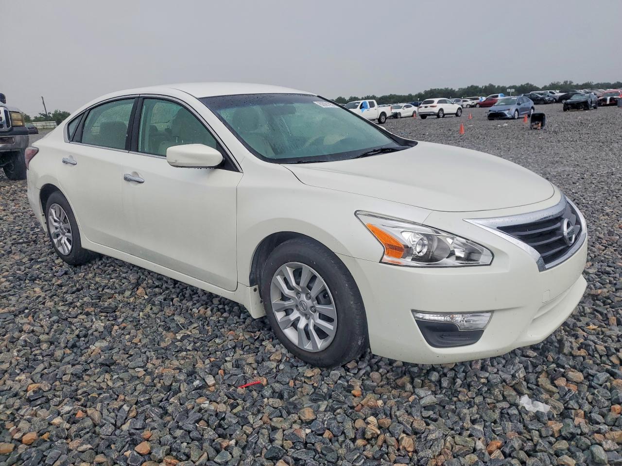 2014 Nissan Altima 2.5 S White vin: 1N4AL3AP6EC329774