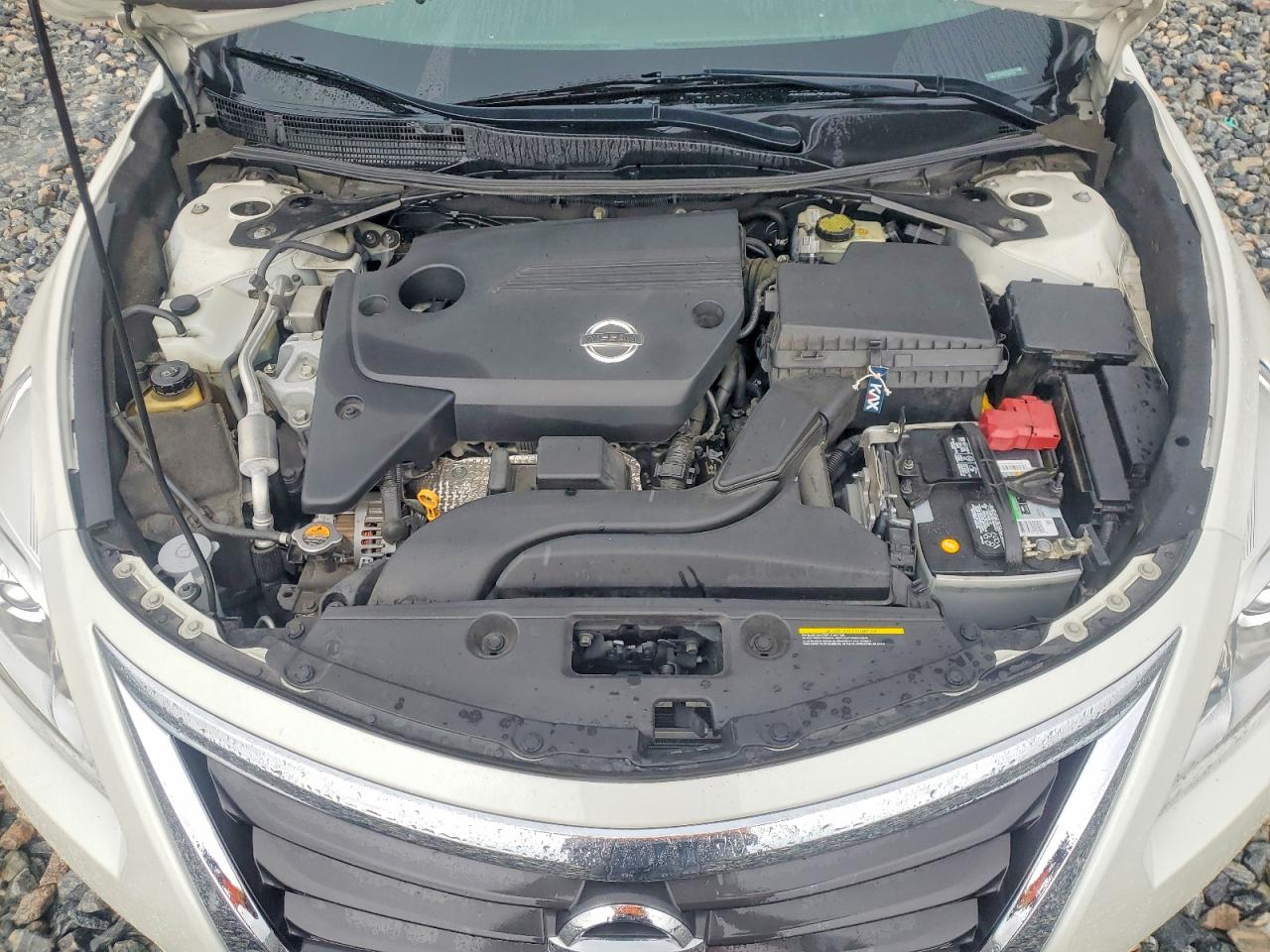 2014 Nissan Altima 2.5 S White vin: 1N4AL3AP6EC329774