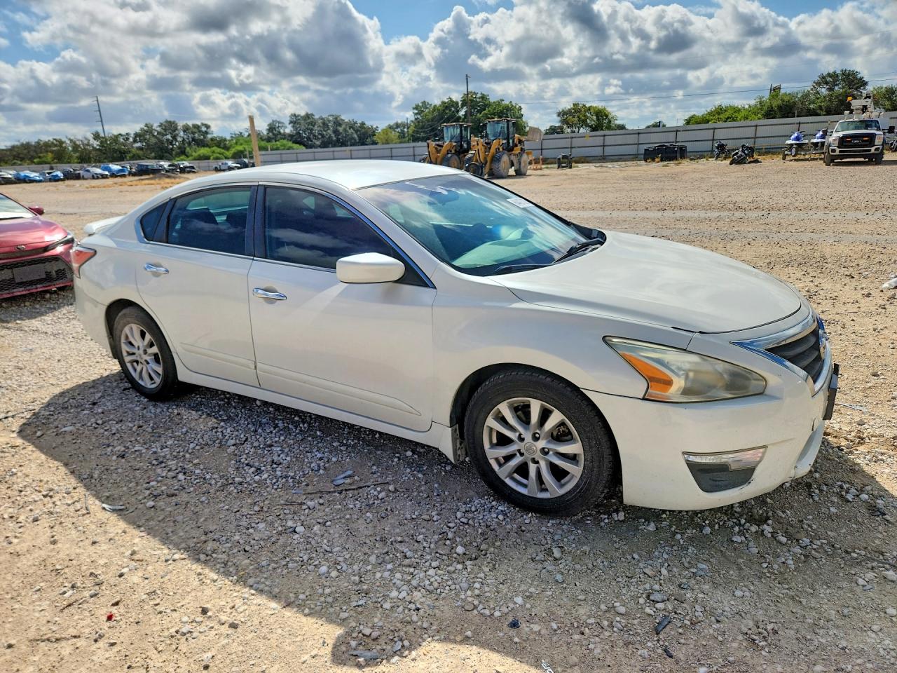 2014 Nissan Altima 2.5 S White vin: 1N4AL3AP6EC415778