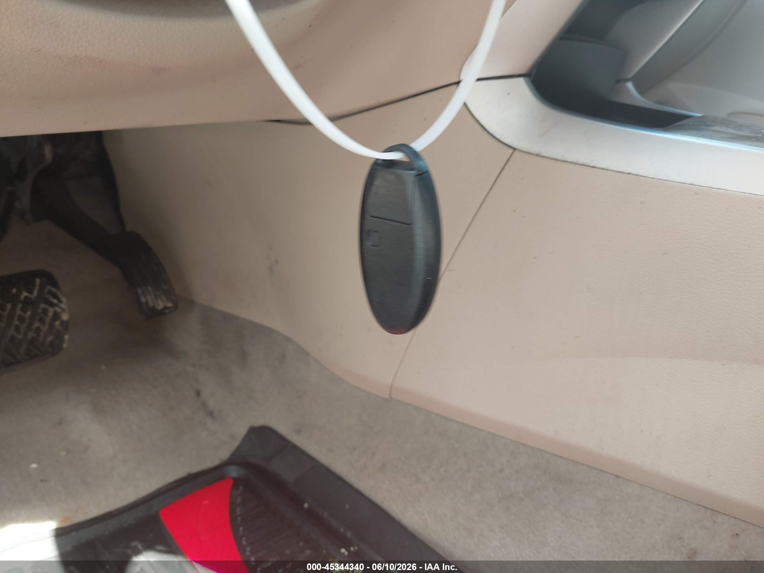 2014 Nissan Altima 2.5 S Red vin: 1N4AL3AP6EC423556