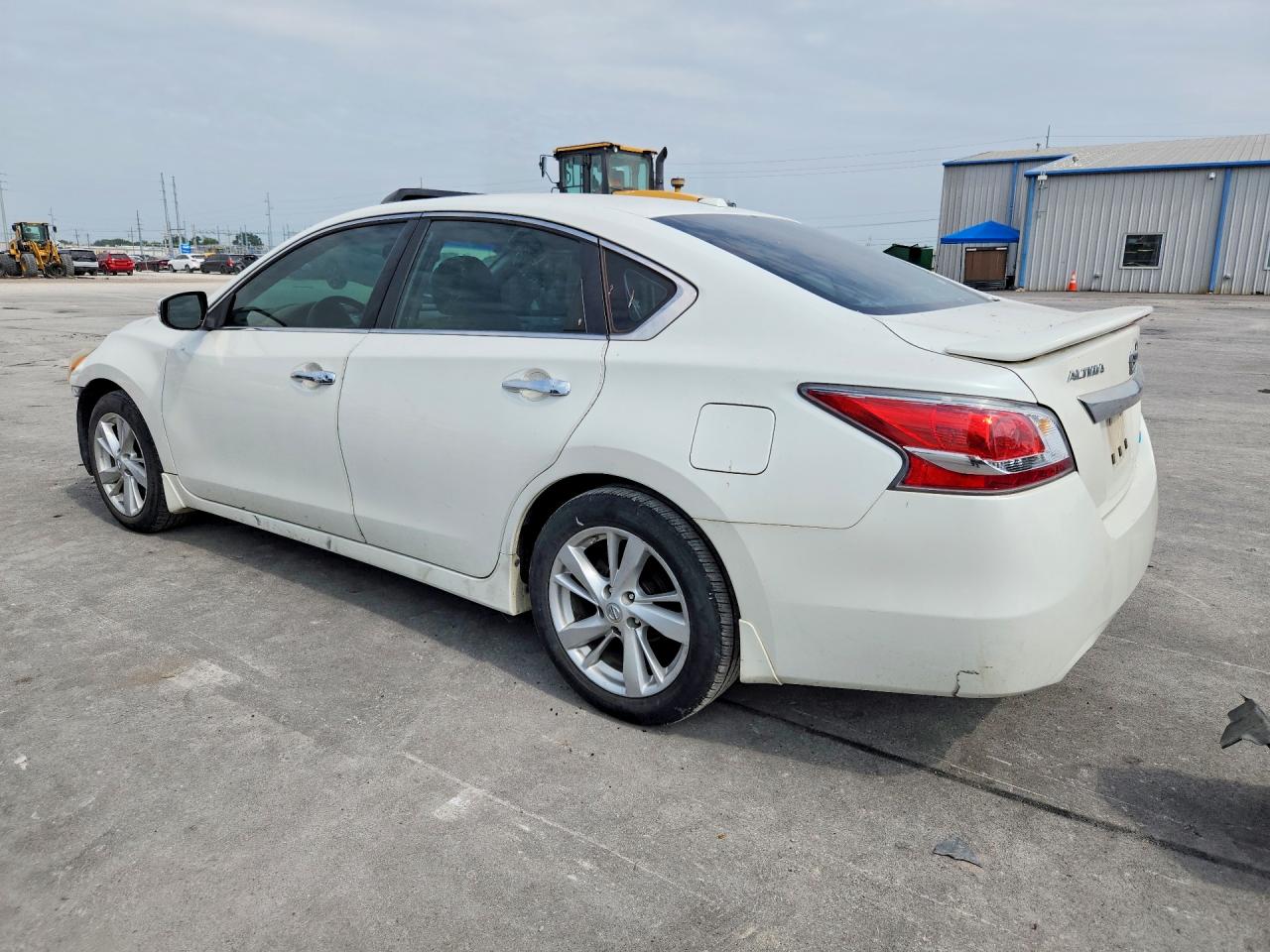 2014 Nissan Altima 2.5 Sv White vin: 1N4AL3AP6EC425565